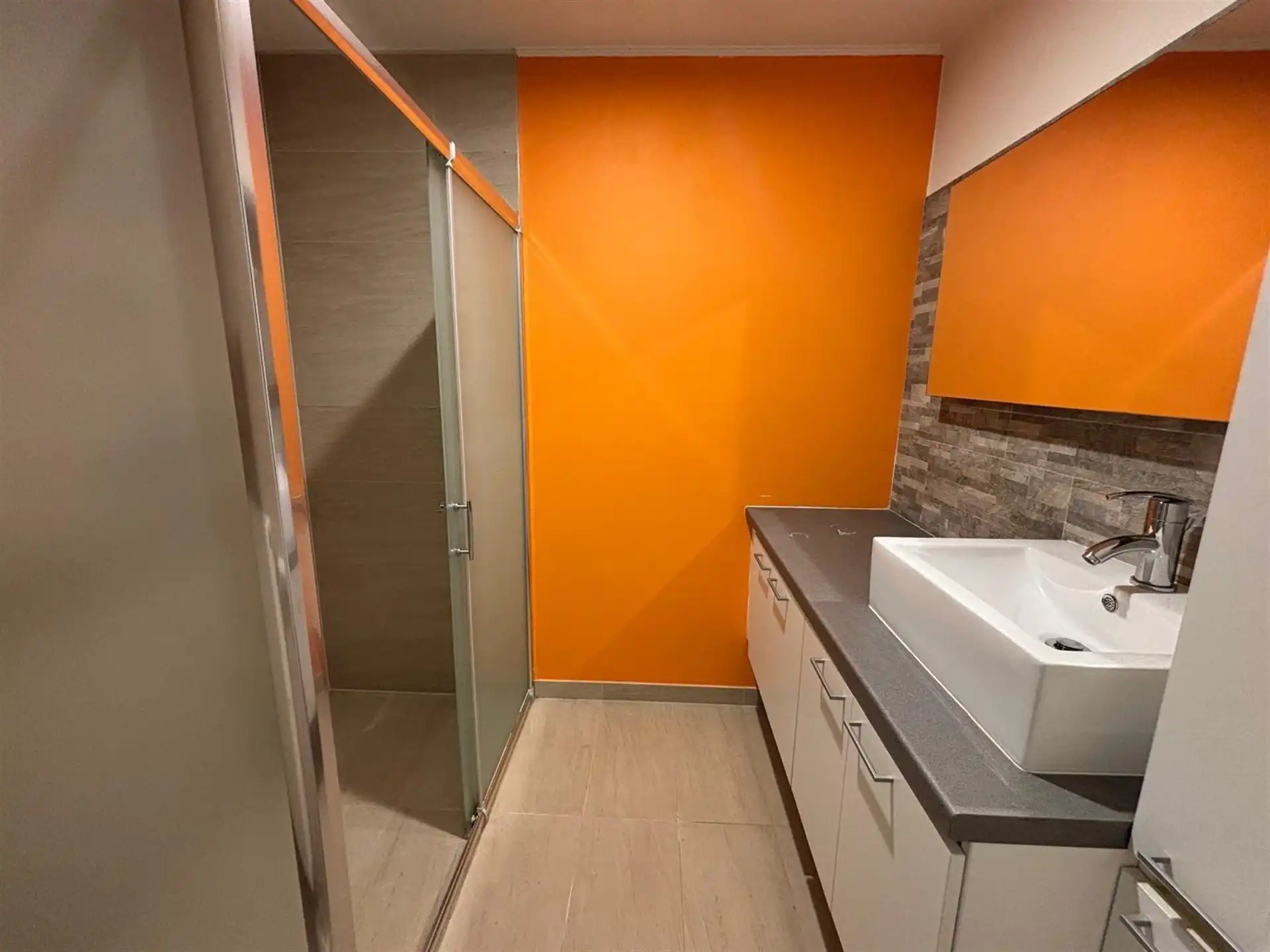 Gemeubeld appartement met twee slaapkamers en tuin in Gijzegem foto 10