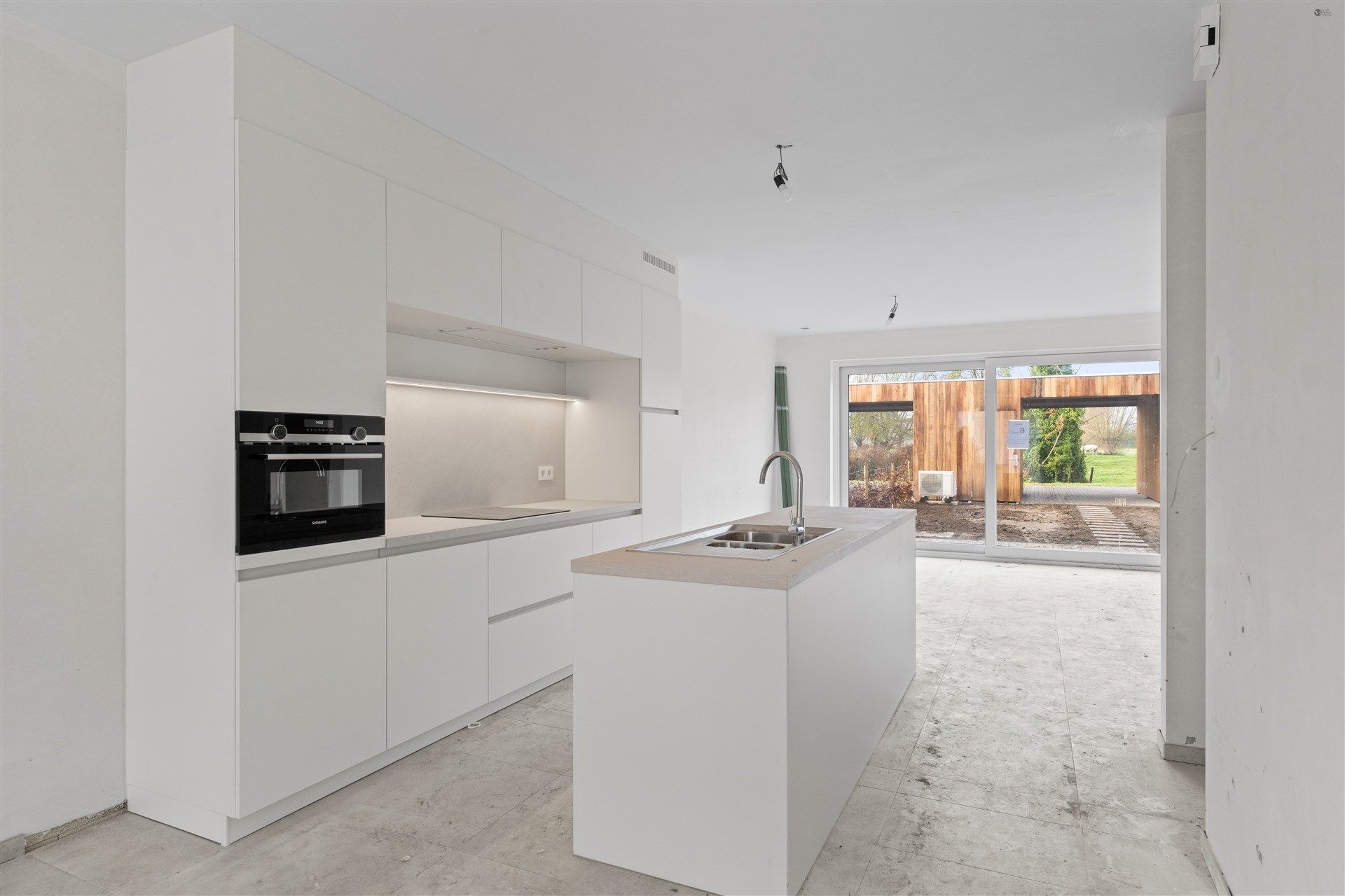 Zeer kwalitatieve woning met aanpalende carport foto 9