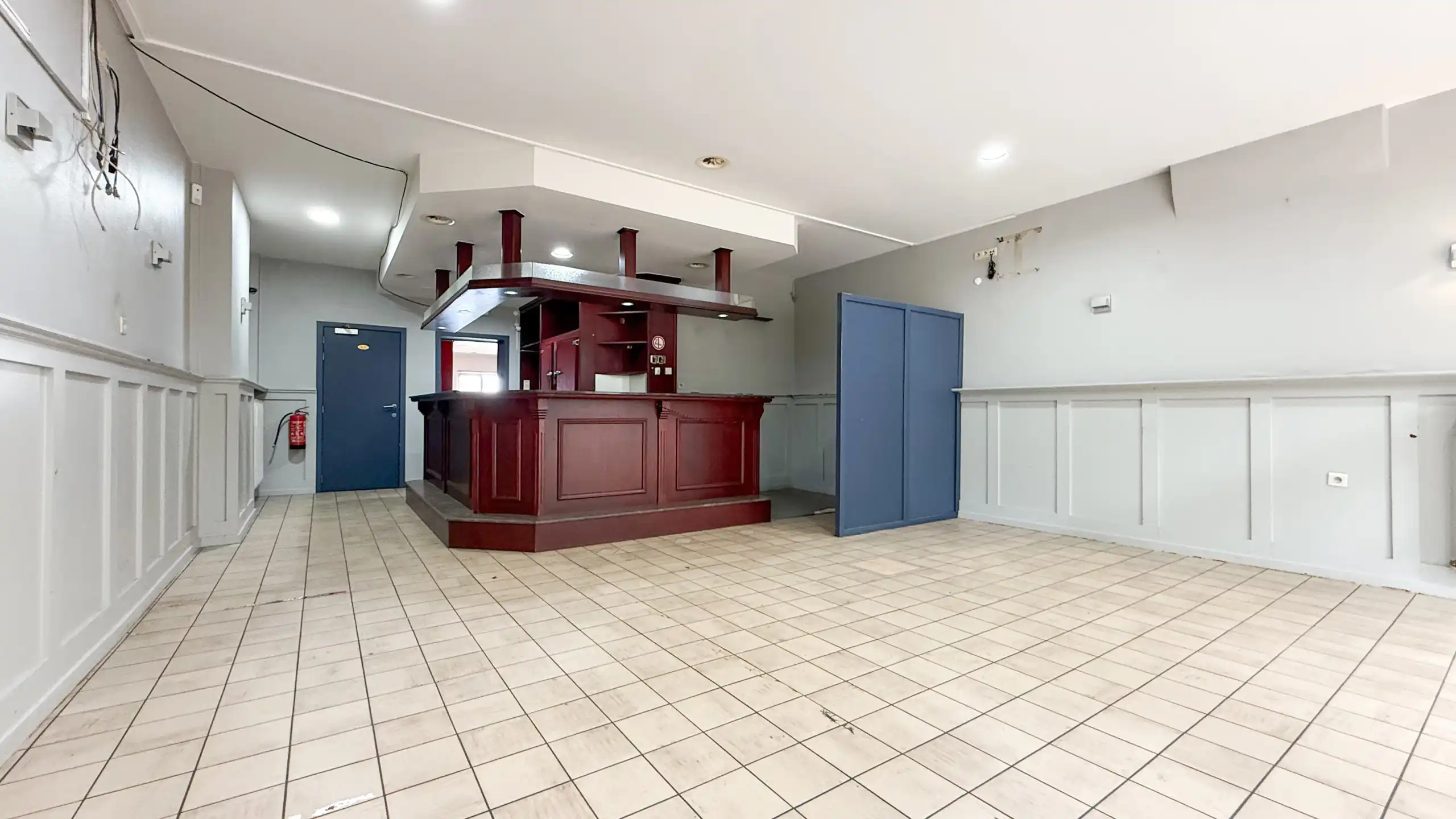 Karaktervol pand met 6 slpkms en renovatiepotentieel in HH ! foto 7