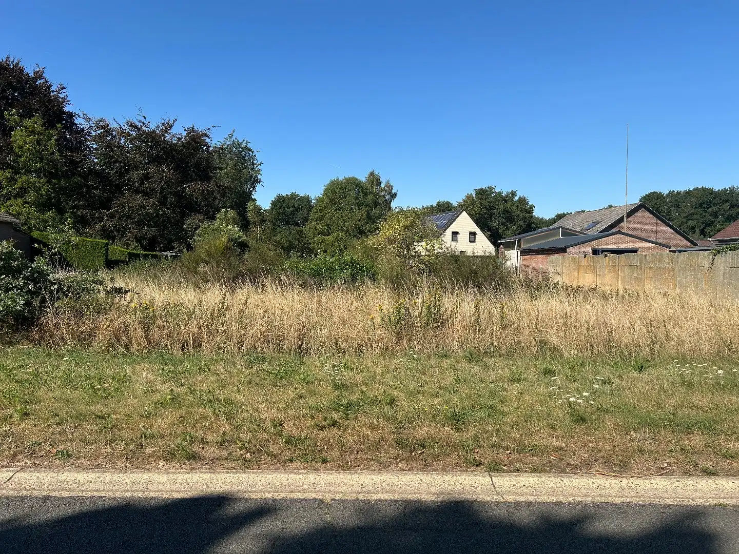 Perceel bouwgrond voor open bebouwing in een groene omgeving  foto 2