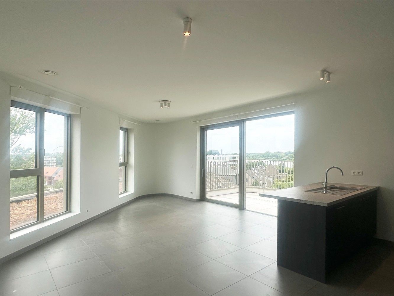 Zeer knap BEN nieuwbouwappartement op de 5de verdieping met fantastisch zicht op de Rupel! foto 3