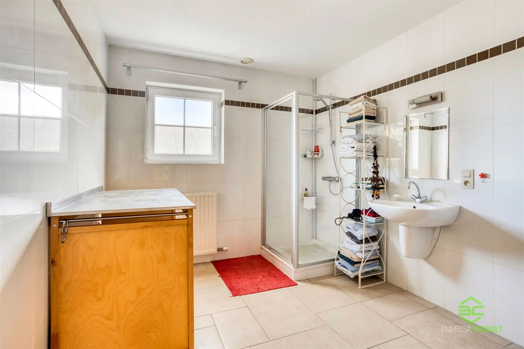 Ruime, energiezuinige woning met 5slpk en 3 badk te Hoeleden! foto 28