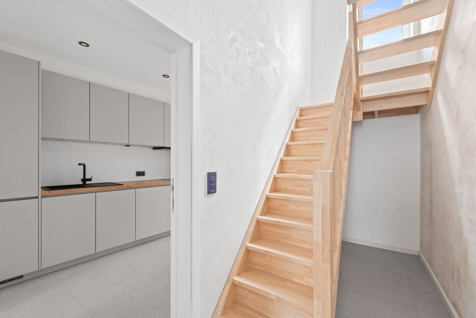 Mooi gerenoveerde rijwoning foto 10
