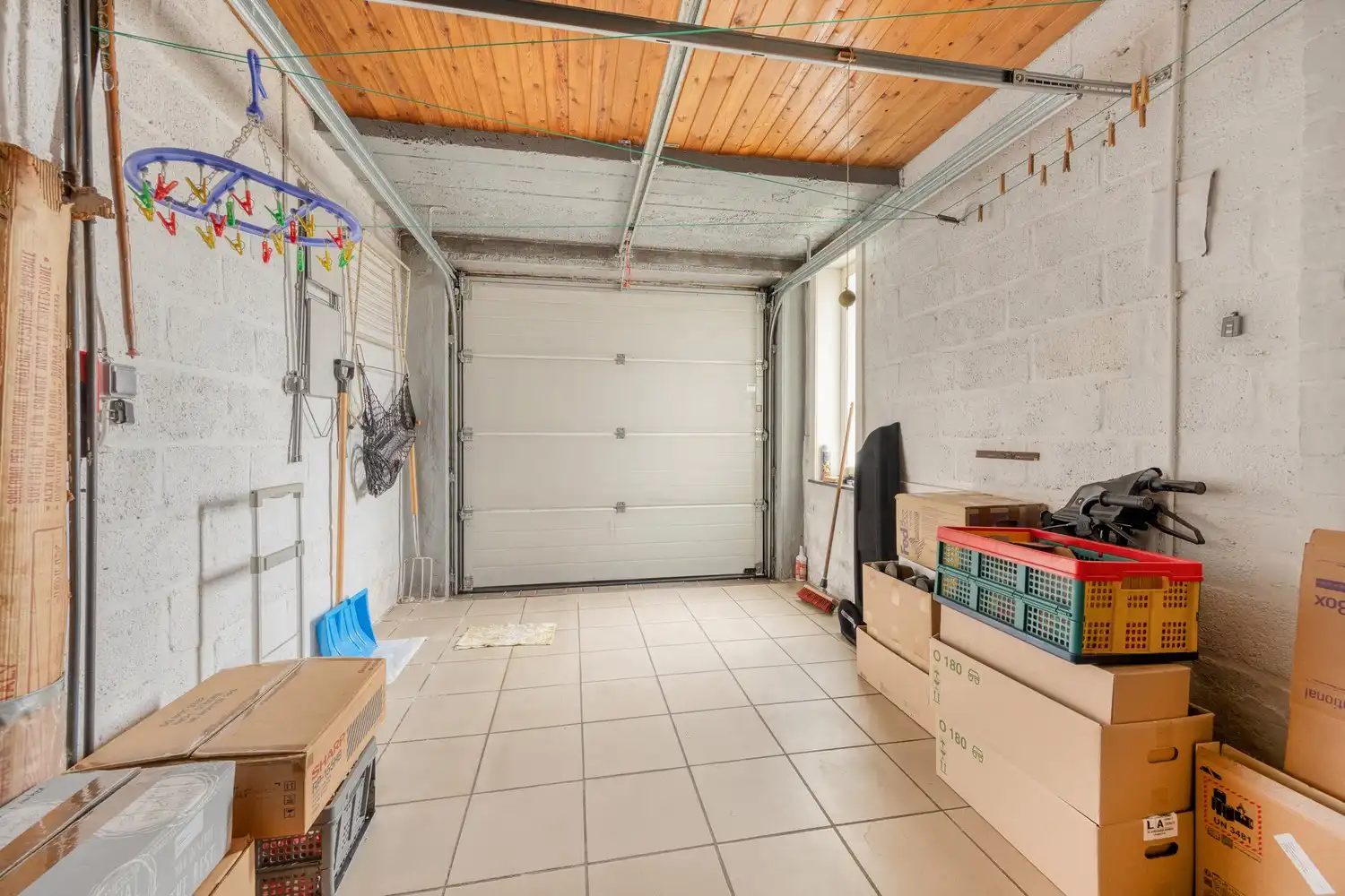 Gezinswoning met 4 slaapkamers en aangelegde tuin in doodlopende straat foto 26