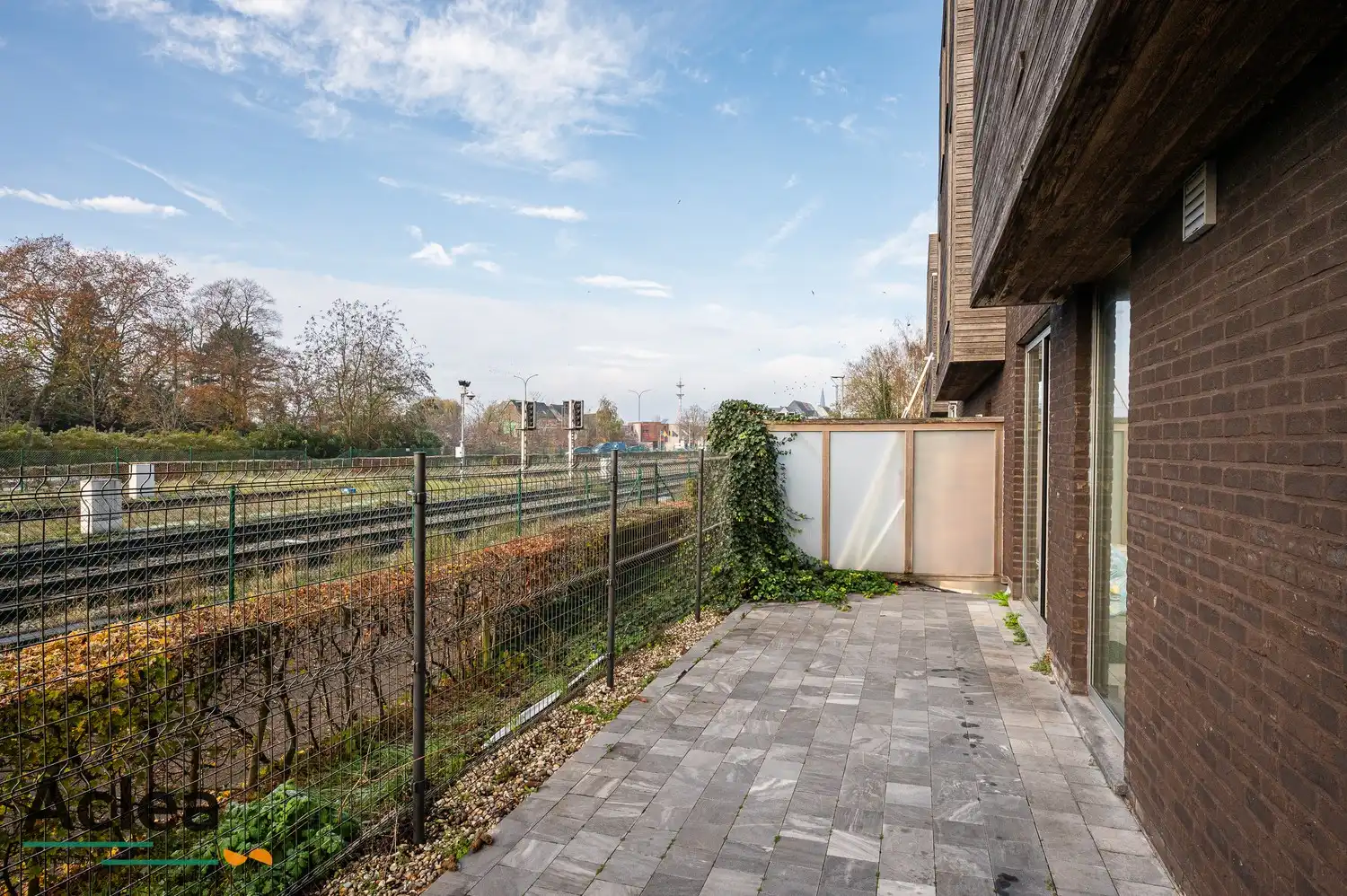 Woning met 3 slaapkamers, garage en 2 ruime terrassen in rustige woonomgeving foto 23