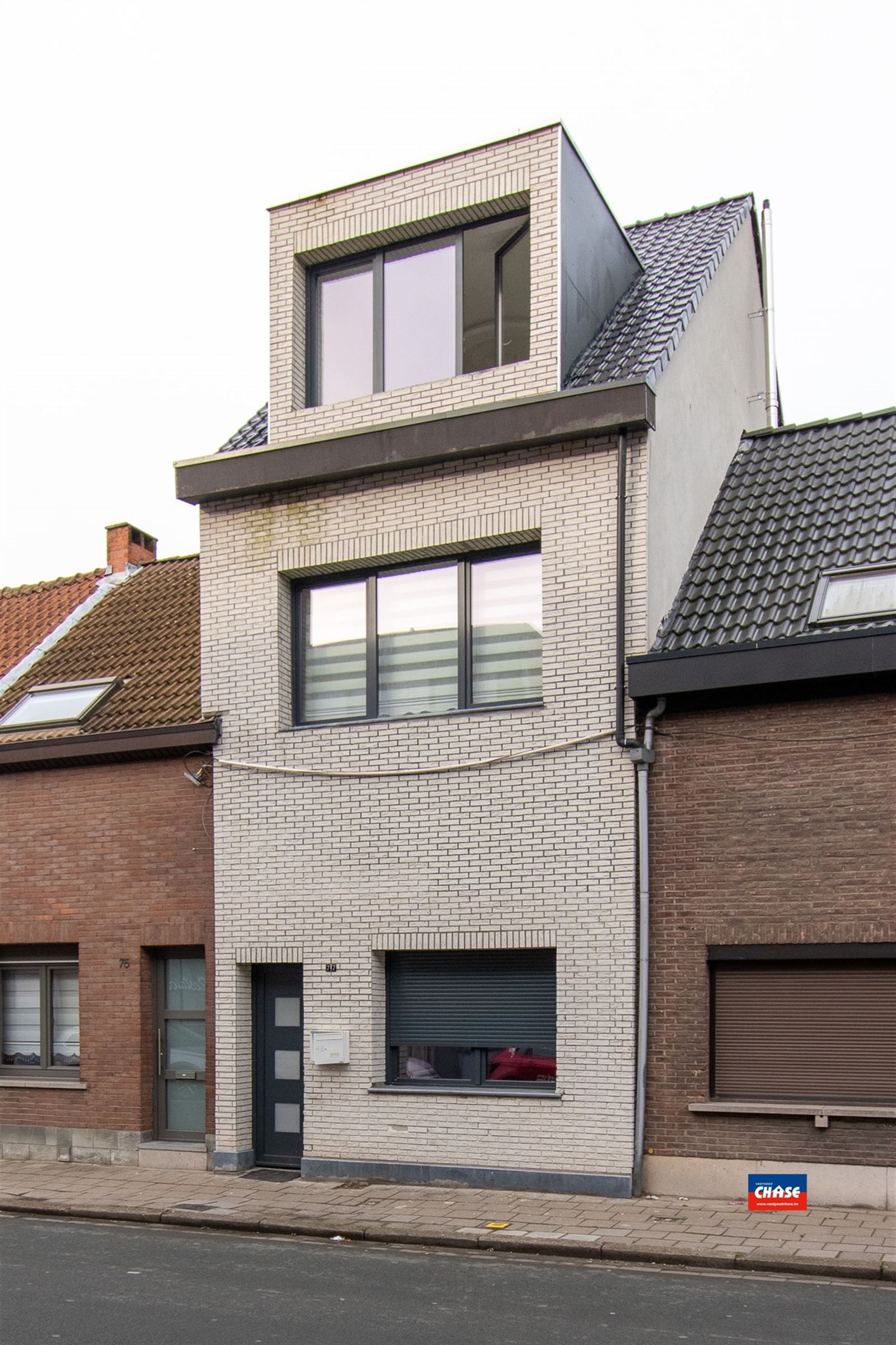 Gerenveerde woning met drie tot vier slpks en mooie tuin foto 2