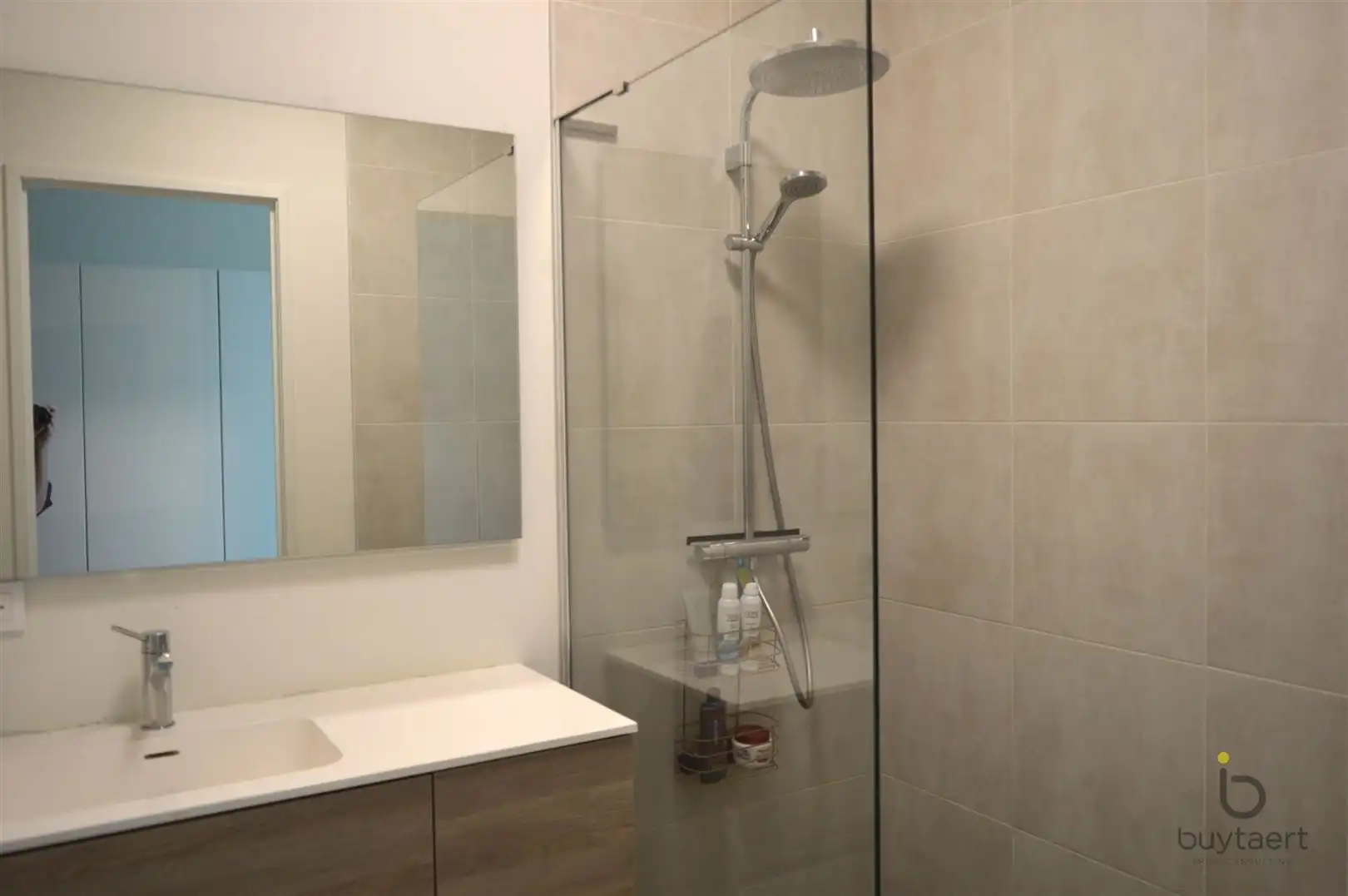 Energiezuinig penthouse met drie slaapkamers en terras! foto 15