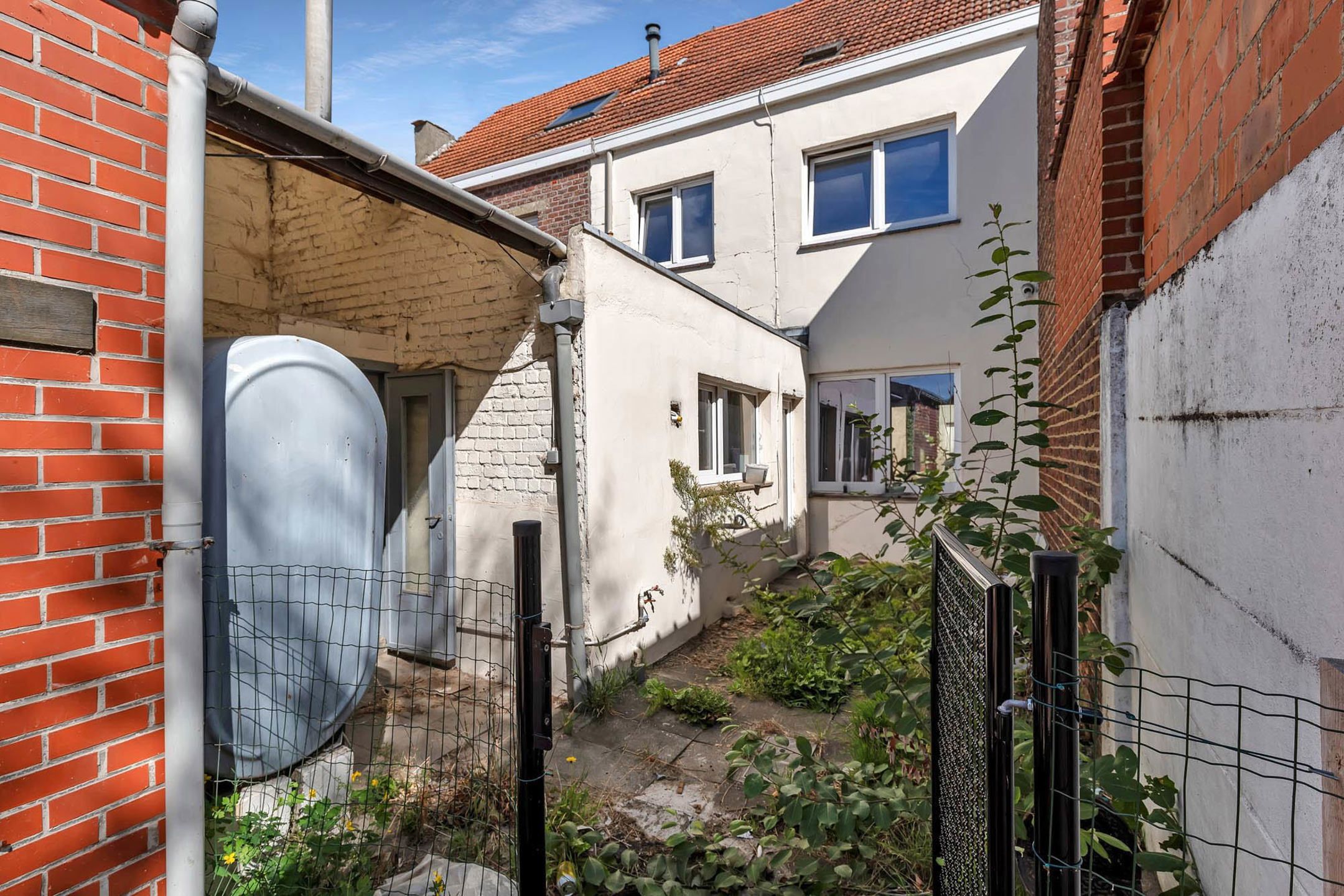 Te renoveren woning op een rustige ligging nabij centrum foto 16