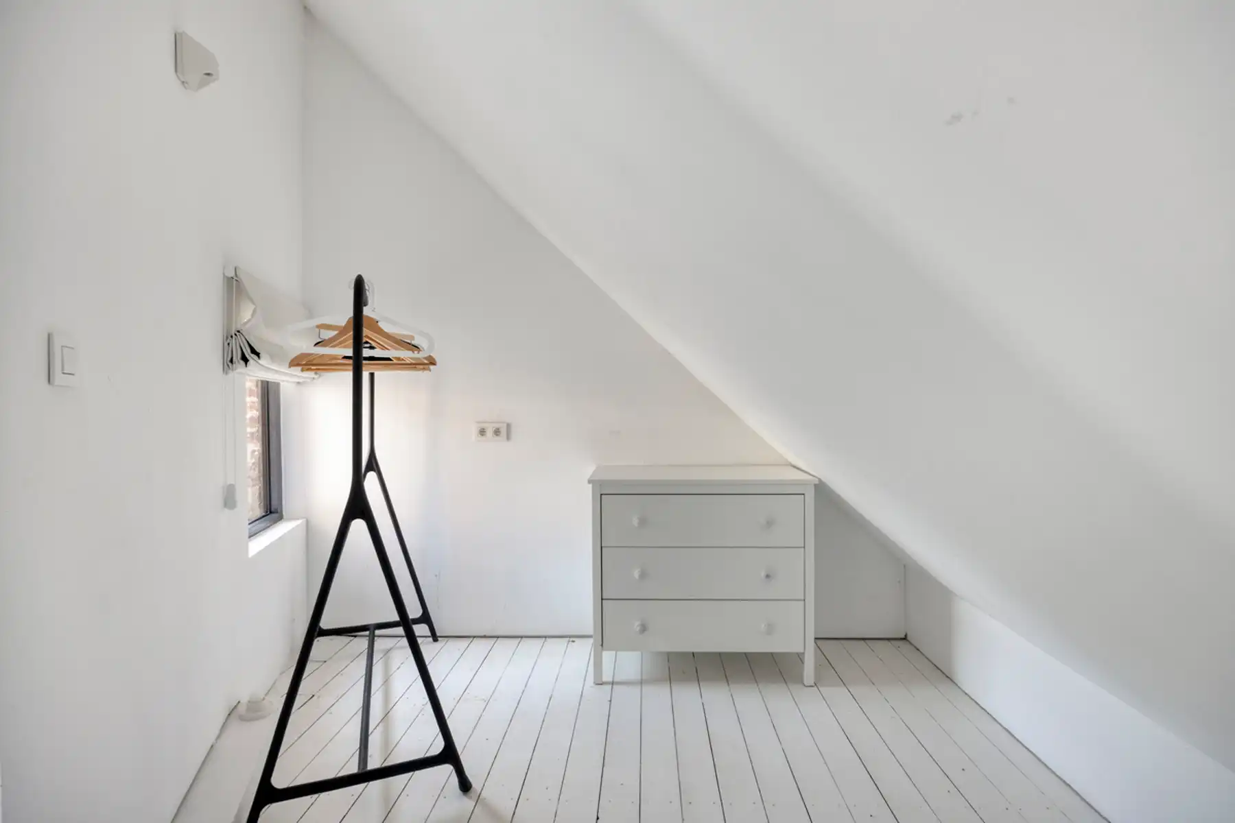 Instapklare, energiezuinige woning met commerciële mogelijkheden op topligging in Merchtem! foto 21