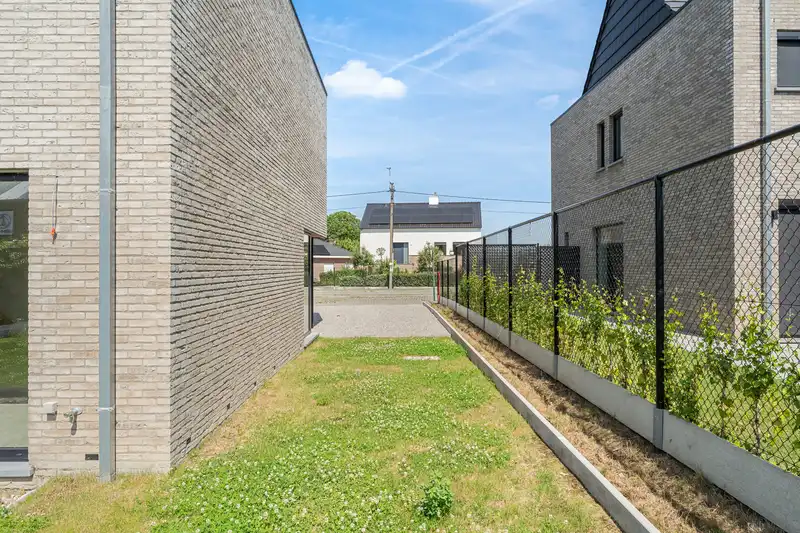 Instapklare nieuwbouwwoning in Serskamp foto 13