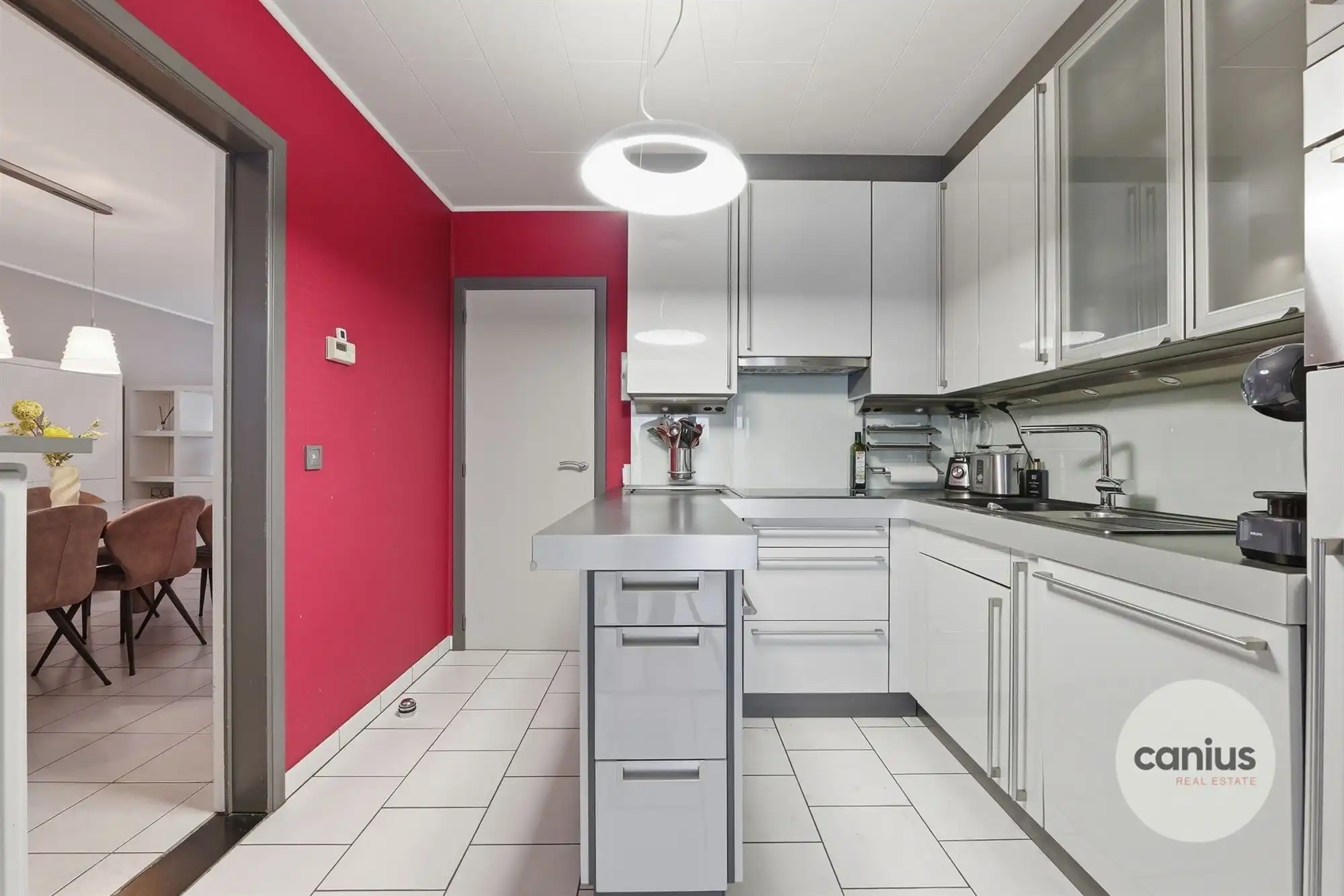 INSTAPKLARE EN VERZORGDE HALFOPEN BEBOUWING MET RUIME TUIN EN DRIE SLAAPKAMERS IN LANDEN foto 10