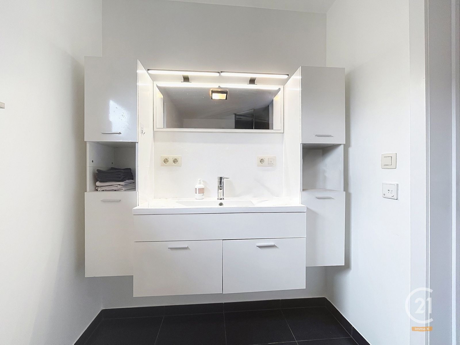 Recente instapklare en zuinige woning in een rustige buurt. foto 18