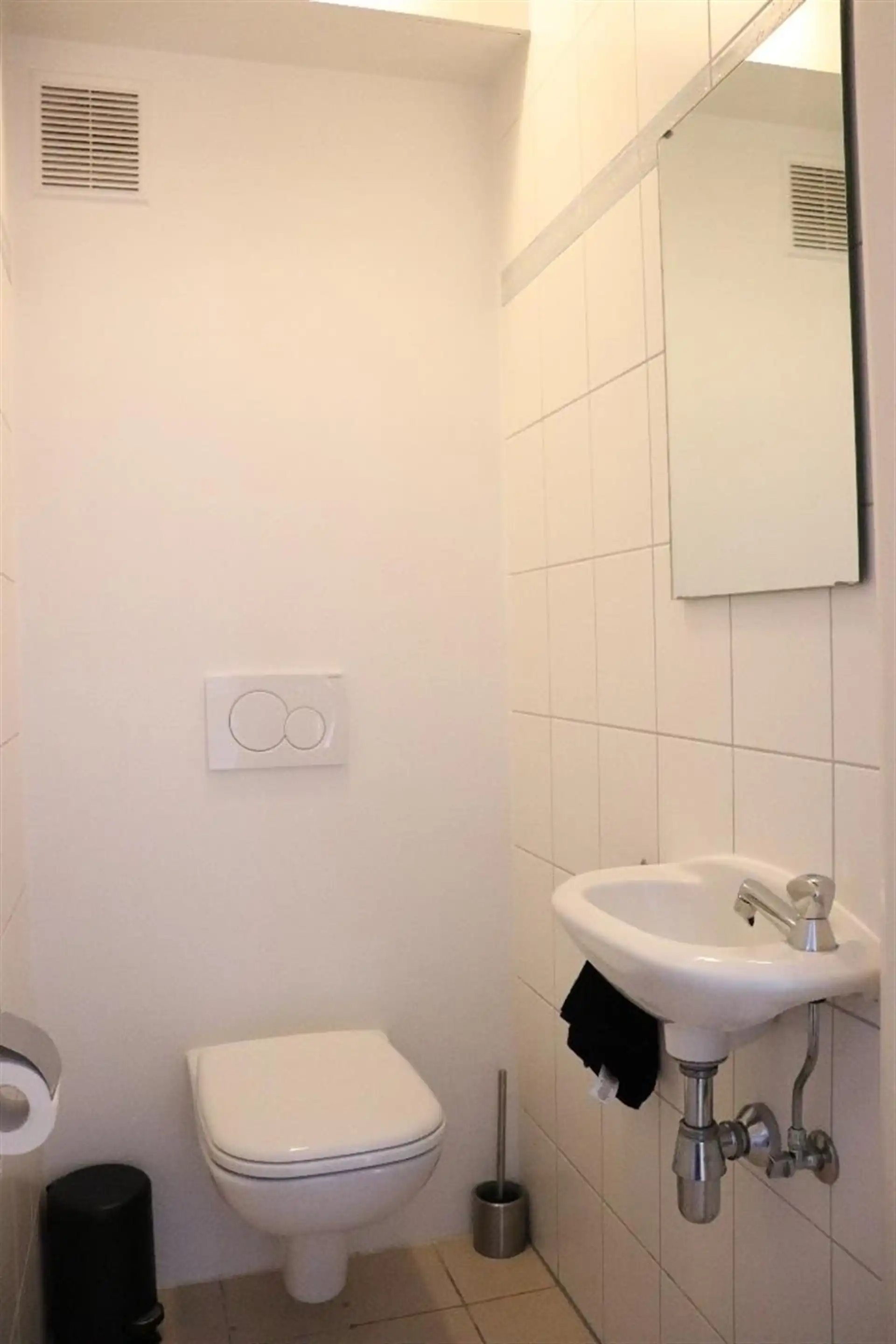 Centraal gelegen appartement (128m²) met 1 slaapkamer en een bijkamer foto 11
