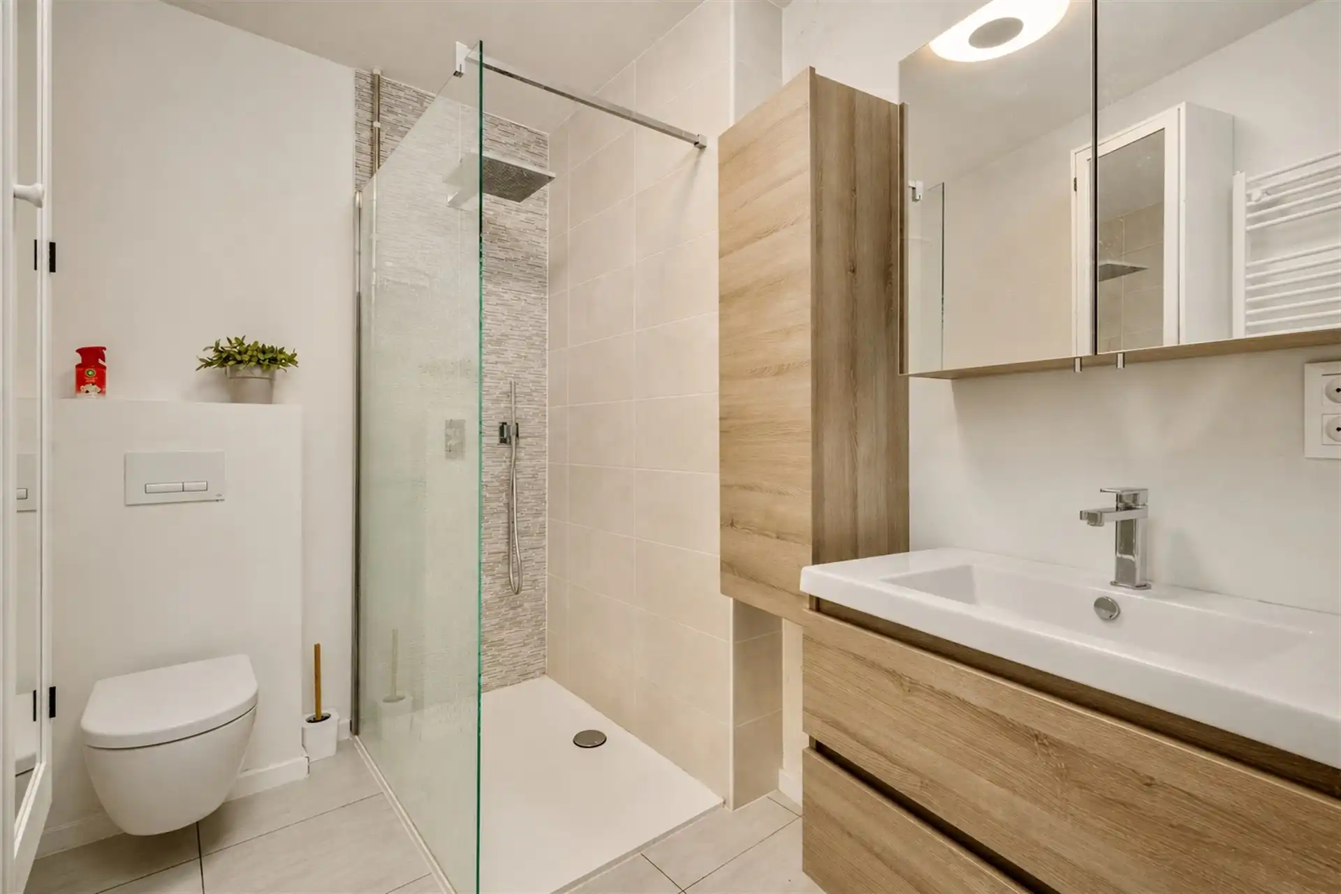 Modern instapklaar appartement met 2 slpk in Wetteren foto 6