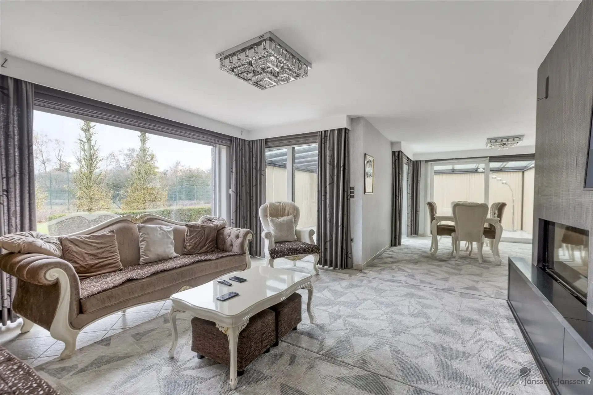 Ruime, goed onderhouden woning met prachtige tuin in Geel foto 4