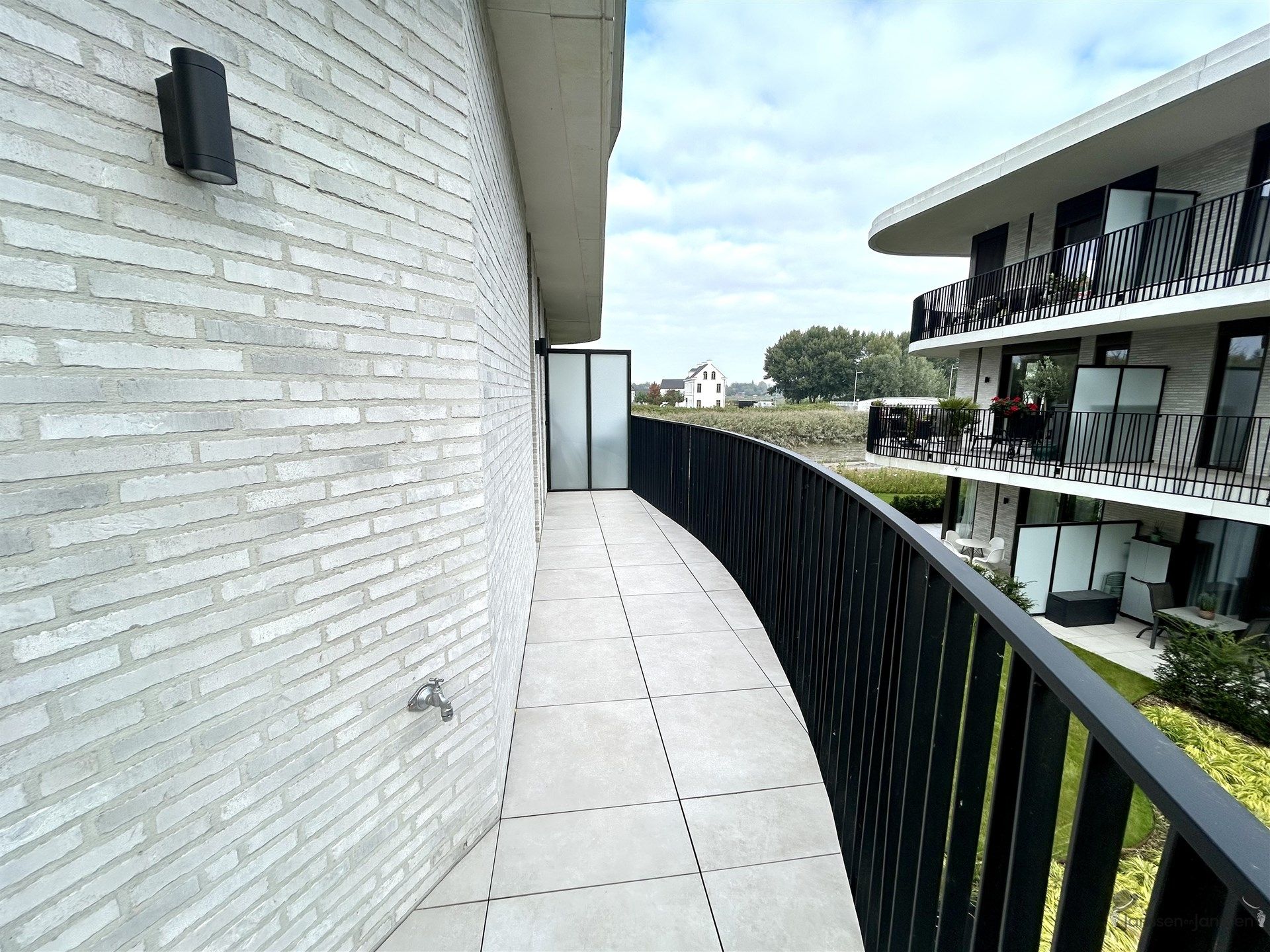 Service flat met 1 slaapkamer foto 16
