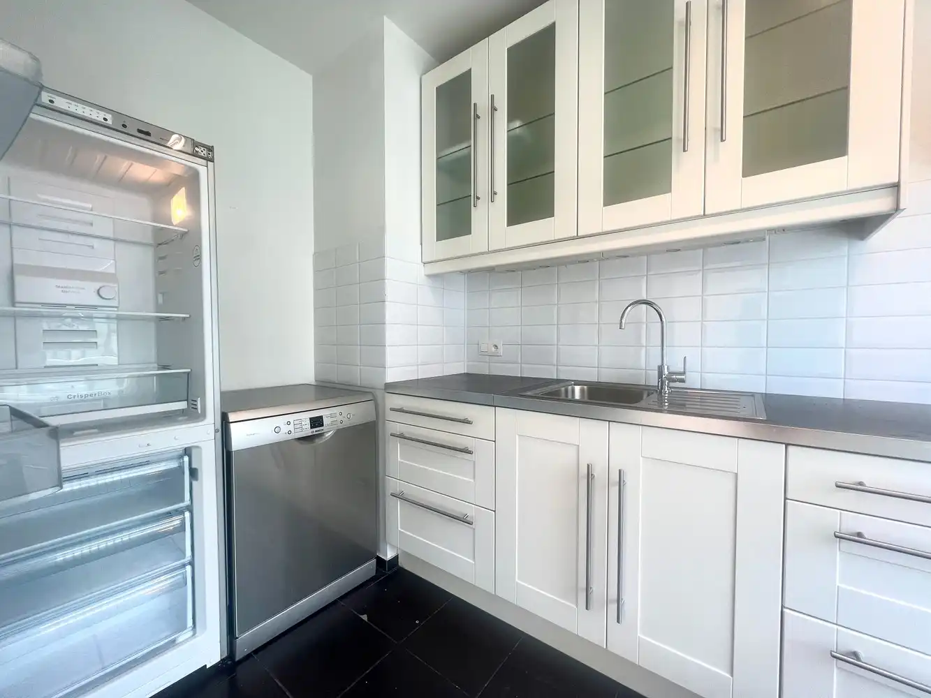 Gerenoveerd en ruim 2-slpk appartement te huur nabij het Stadspark! foto 7