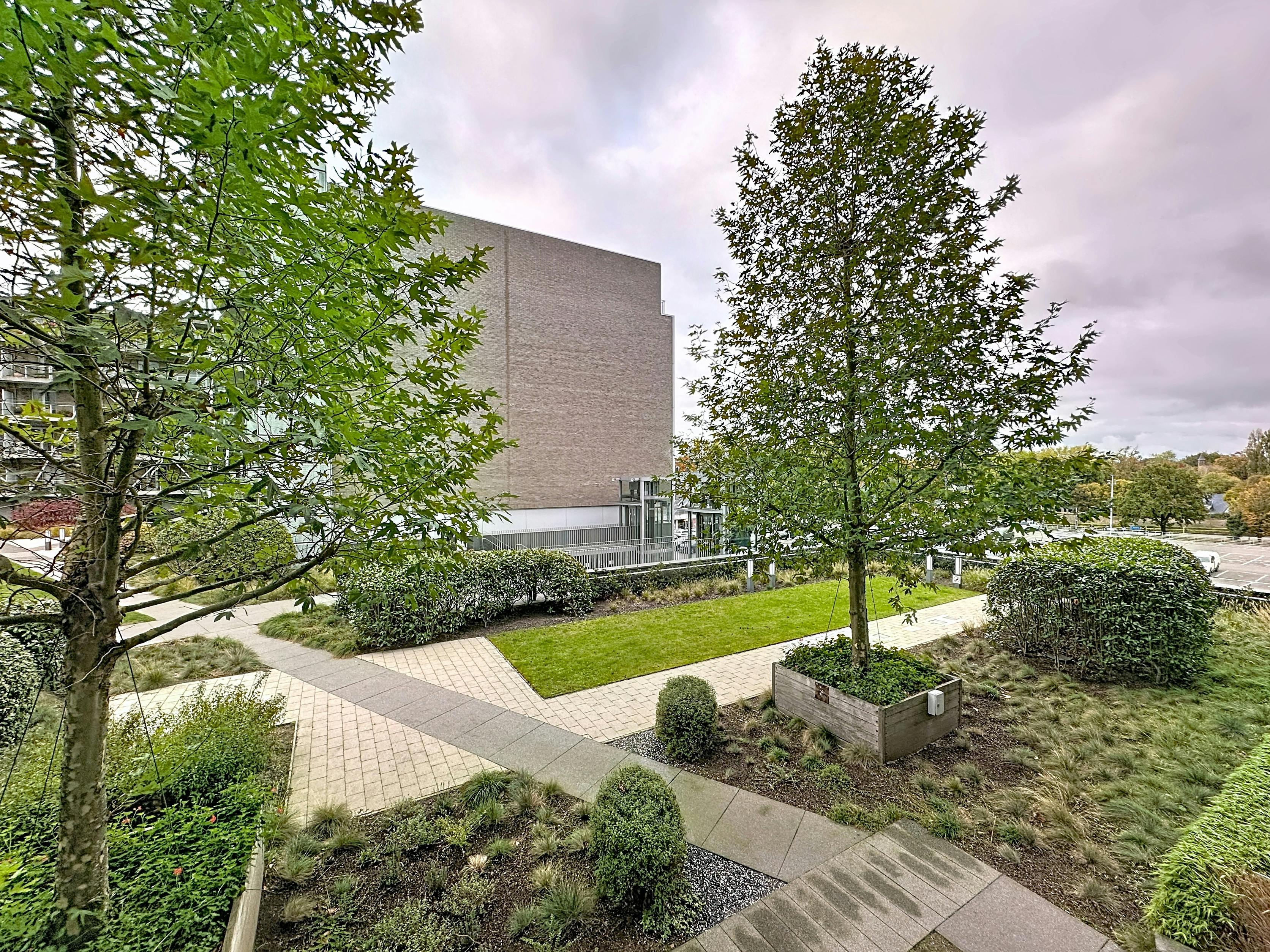 Instapklaar appartement met EPC A nabij het station van Brugge foto 11