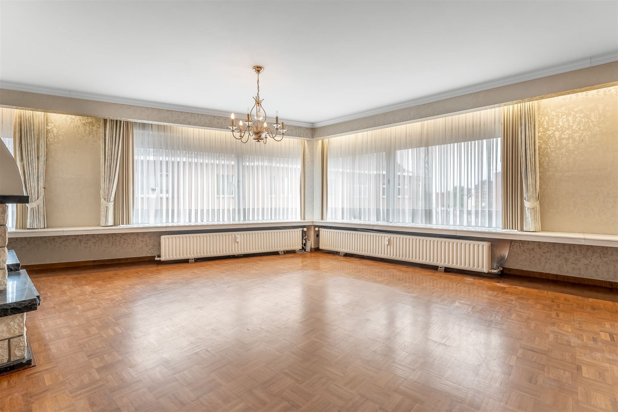 UNIEK APPARTEMENT (215M2!) MET VERANDA, TUIN, 4 SLPKS EN LIFT IN CENTRUM BALEN foto 3