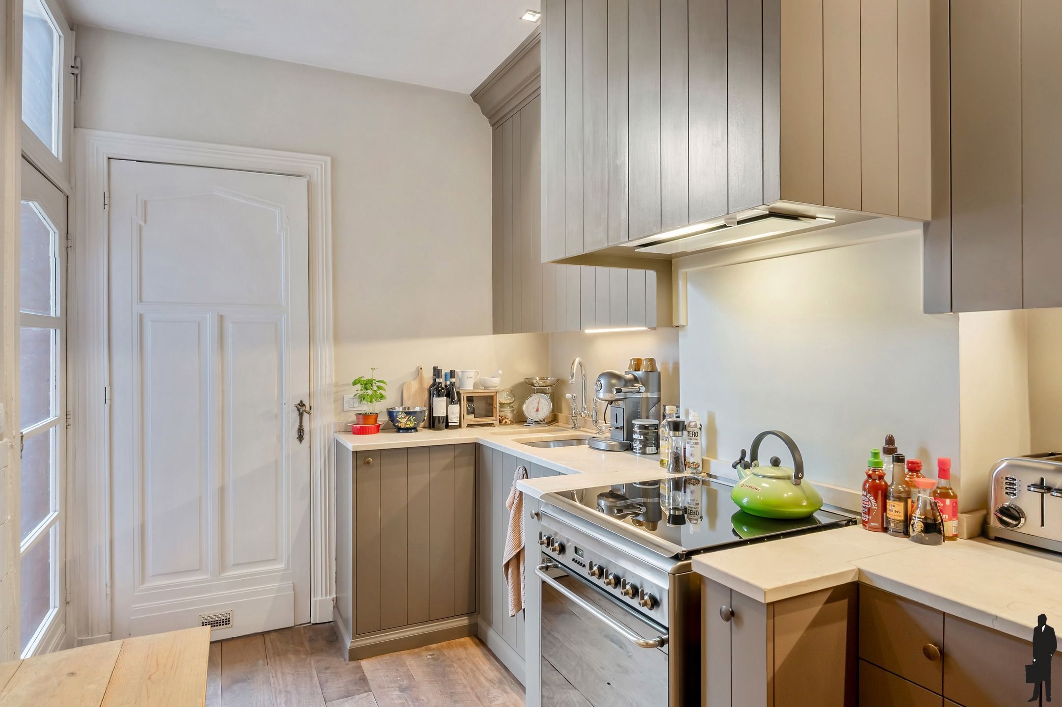 Luxueus gerenoveerd appartement met terras – wijk Cogels-Osylei, Antwerpen foto 7