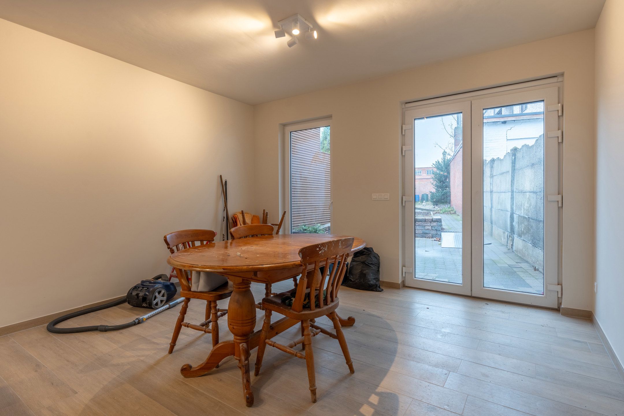 Stadswoning met 3 slpk's, tuin en dubbele garage te Turnhout foto 5