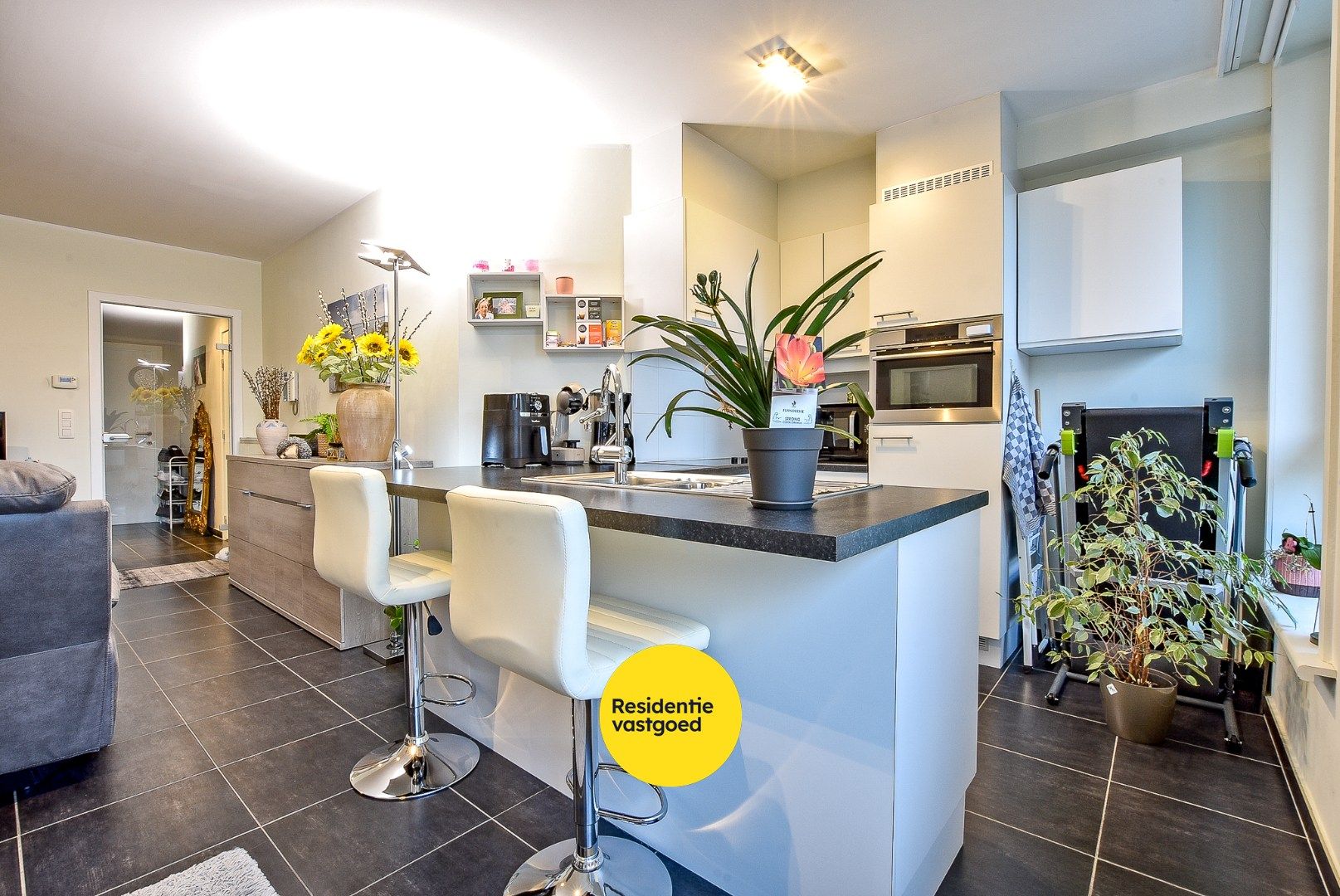 Stijlvol 2 slaapkamer appartement (2010) vlakbij de vismijn in Nieuwpoort. foto 7