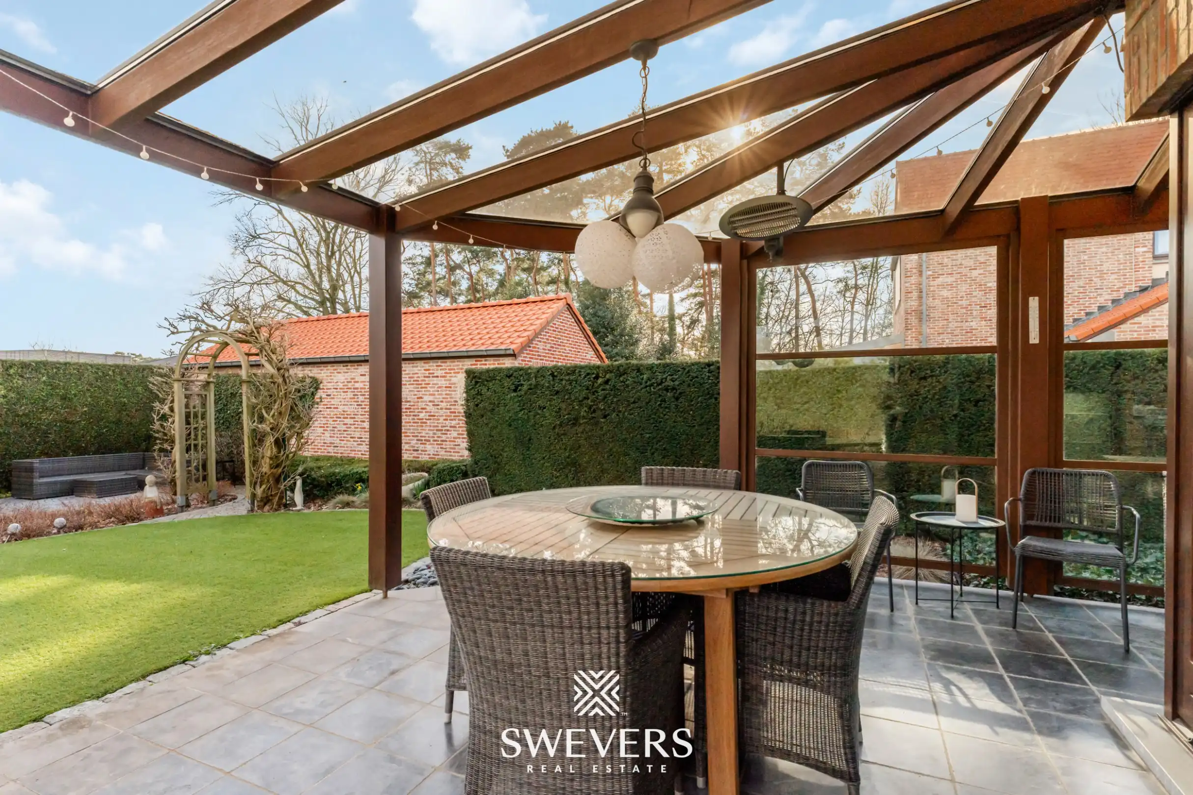 Uiterst verzorgde en lichtrijke woning op een rustige locatie in Heusden-Zolder foto 22