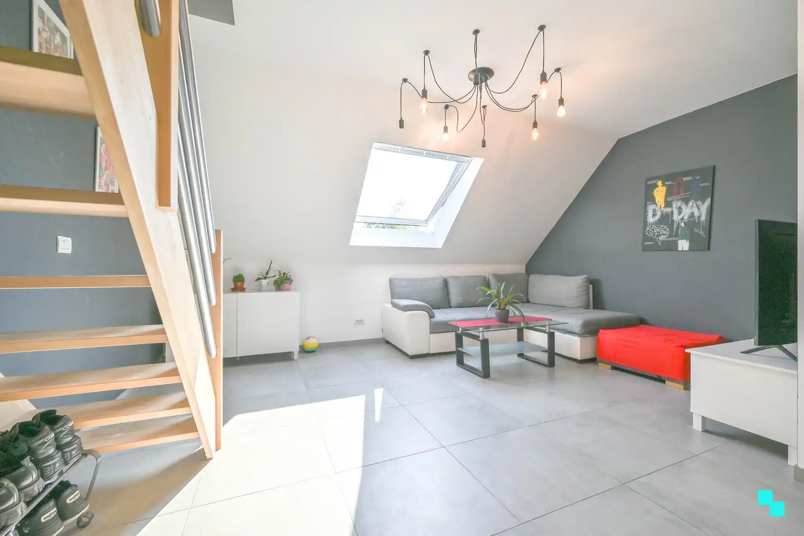 Instapklaar appartement met terras in hartje Langemark foto 2