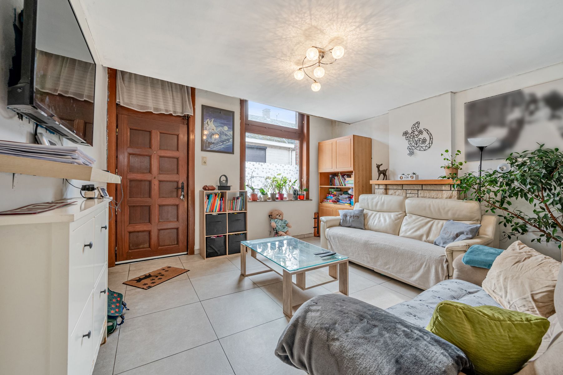 Gerenoveerde woning, af te werken naar eigen smaak foto 4