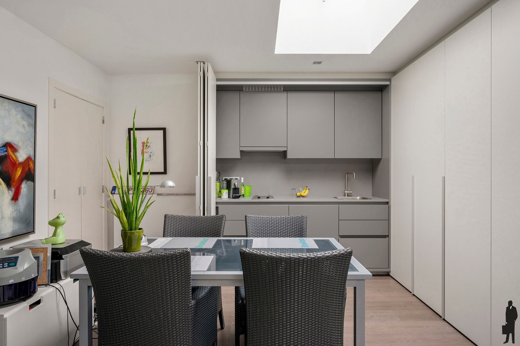  Goed onderhouden in het centrum gelegen karaktervilla op een perceel van ca. 1.938 m²! foto 19