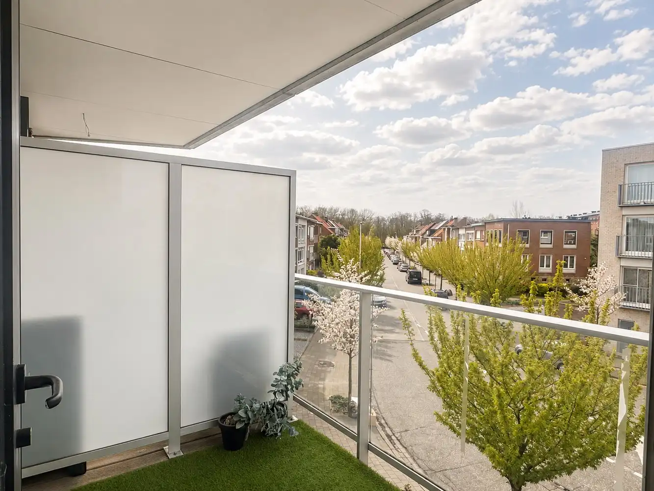 Mooi, modern appartement met 2 slaapkamers & lift op centrale locatie in Boom foto 3