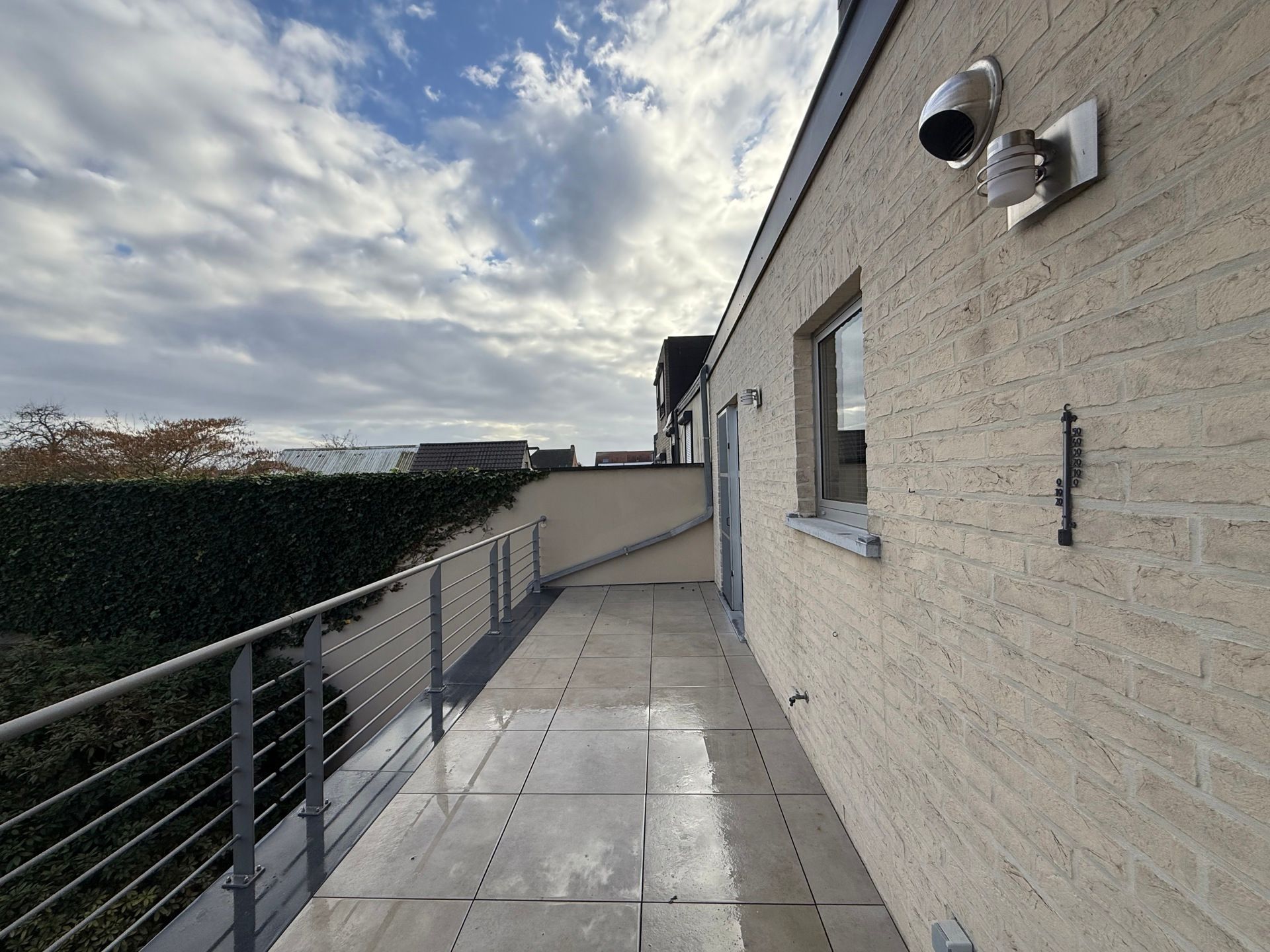 SERSKAMP - Ruim, recent appartement zicht op groen. foto 17