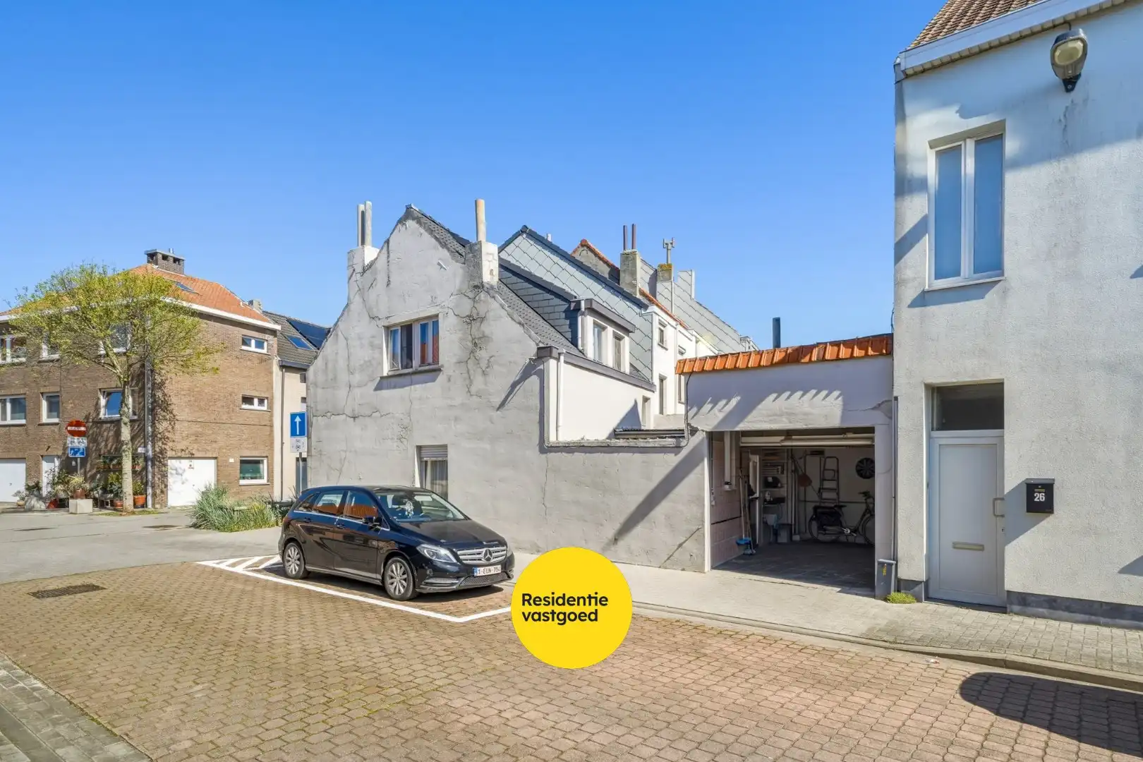 Op te frissen hoekwoning met garage in Bredene foto 15