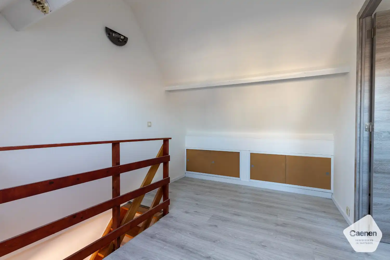 Instapklaar éénslaapkamer appartement vlakbij het centrum, strand en openbaar vervoer foto 6