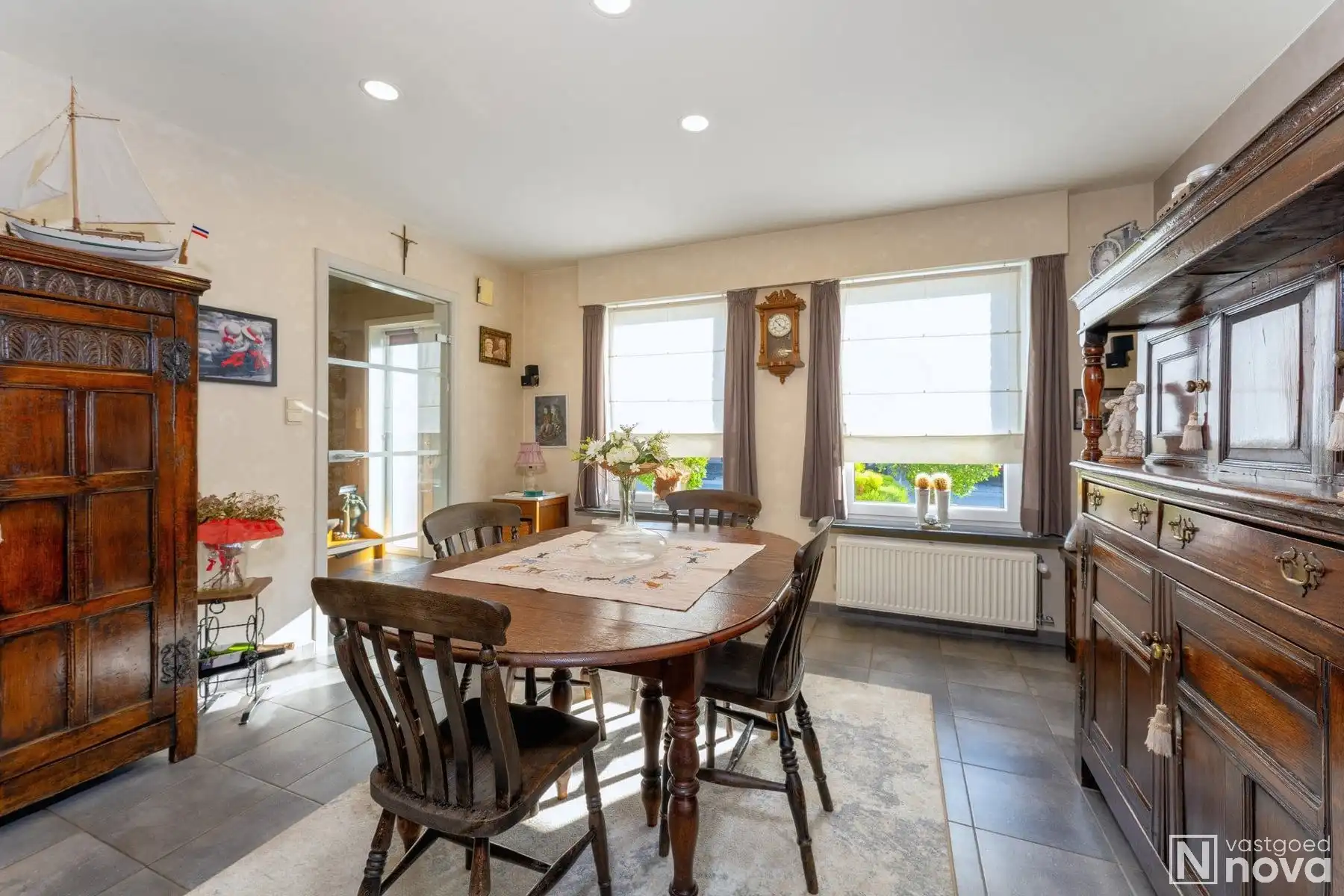 Instapklare energiezuinige half-open woning met zonnige tuin foto 4