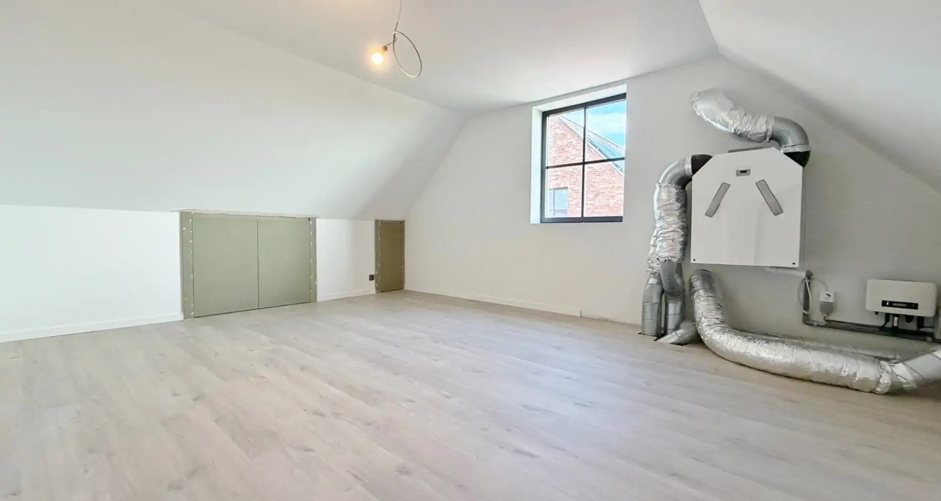 Prachtige nieuwbouwwoning in pastoriestijl met landelijk zicht foto 17