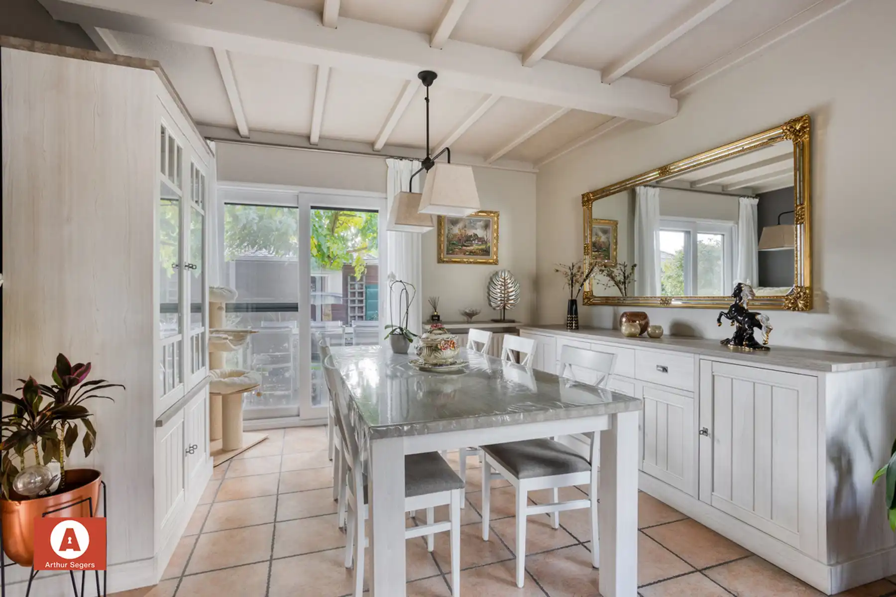 IN OPTIE - Rustig gelegen, instapklare en perfect onderhouden Bungalow. foto 9