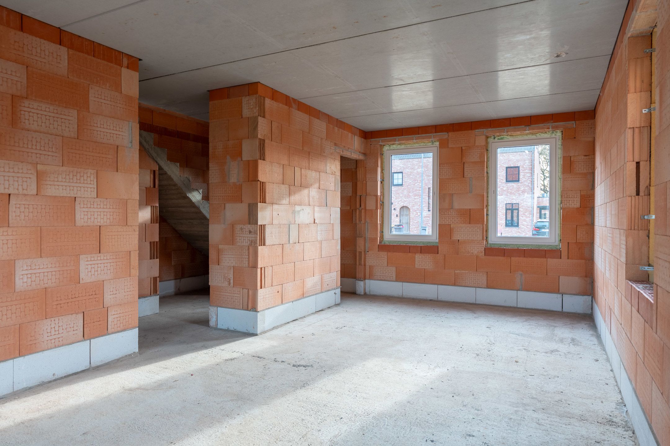 Knappe en ruime (245 m²) casco woning op gunstige ligging foto 22