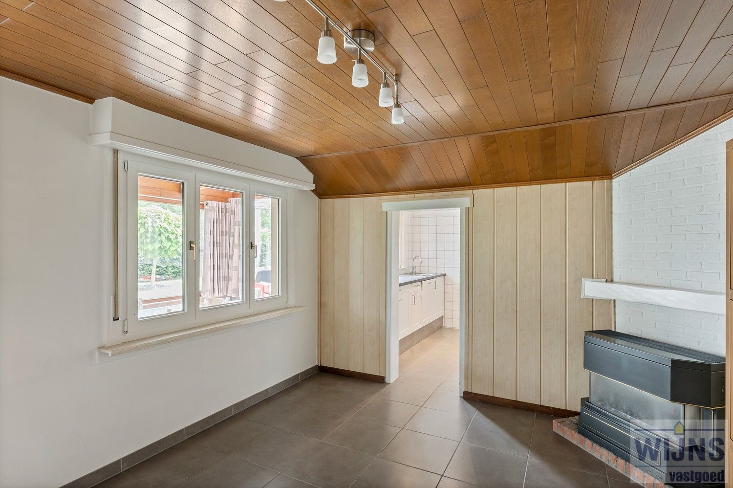 Mooi onderhouden woning met 2 slpkm foto 10