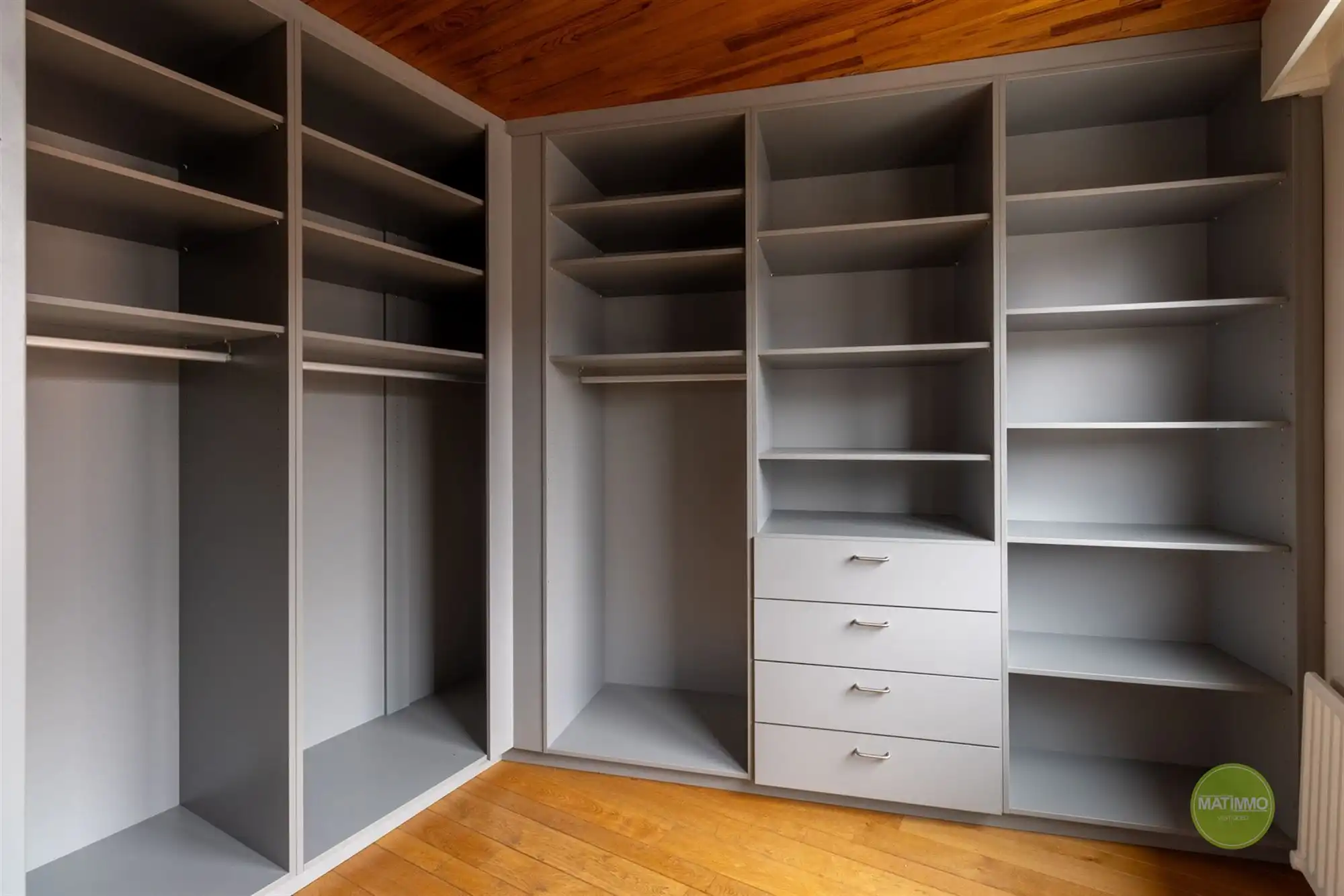 Commercieel handelspand met duplex appartement in Balen foto 19