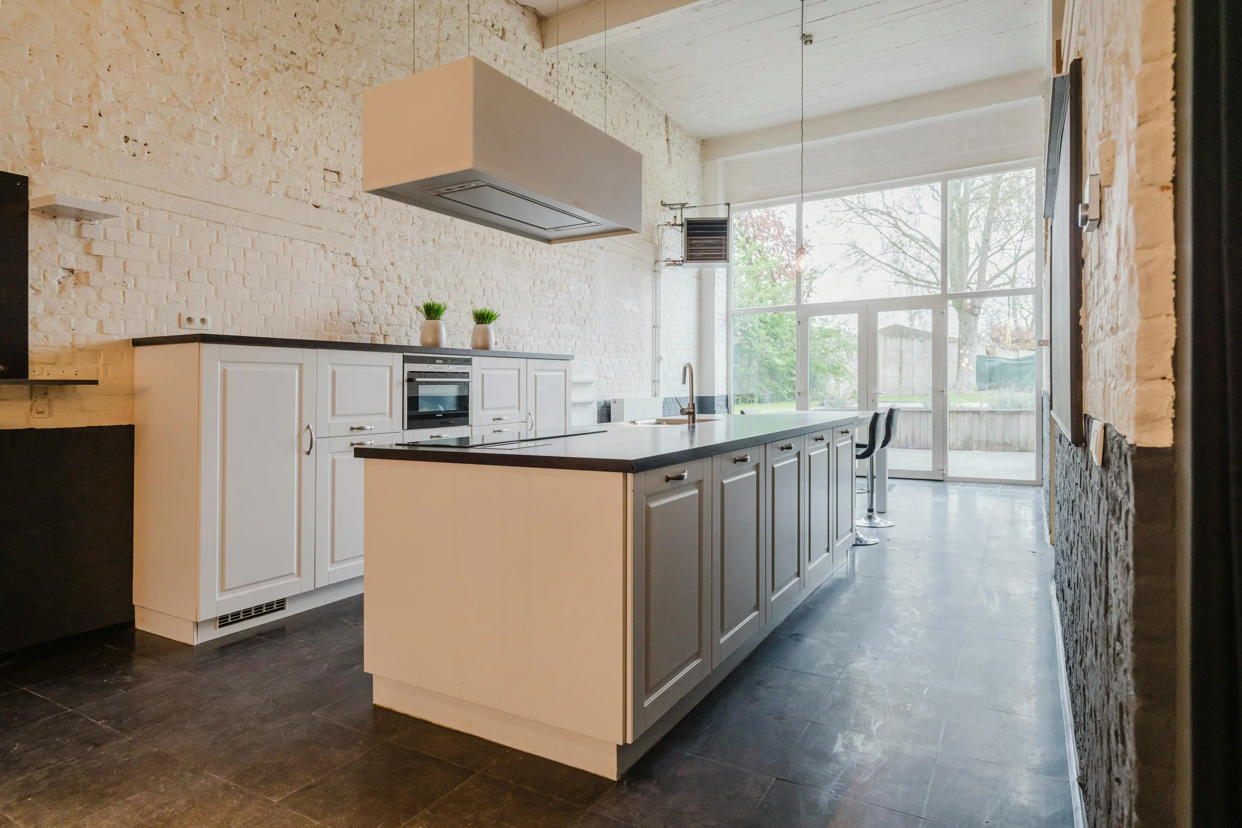 Unieke loft met 5 kamers te koop in centrum Desselgem foto 3