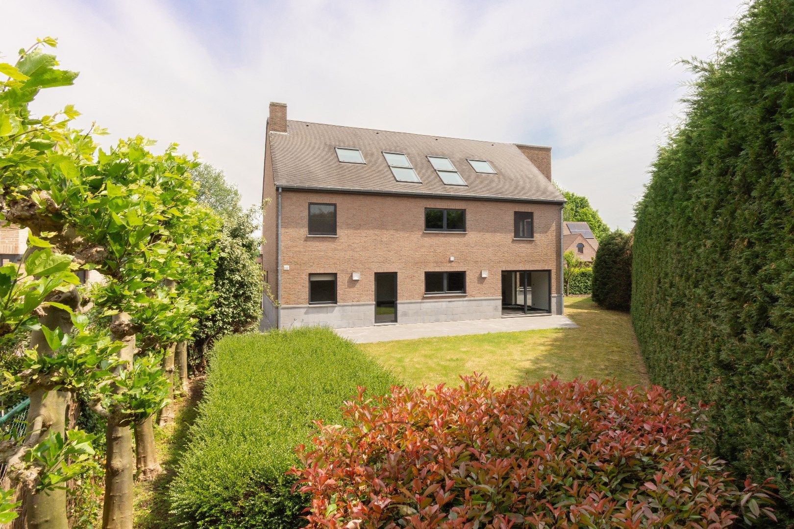 Ruime en luxueus afgewerkte villa in landelijke omgeving foto 31