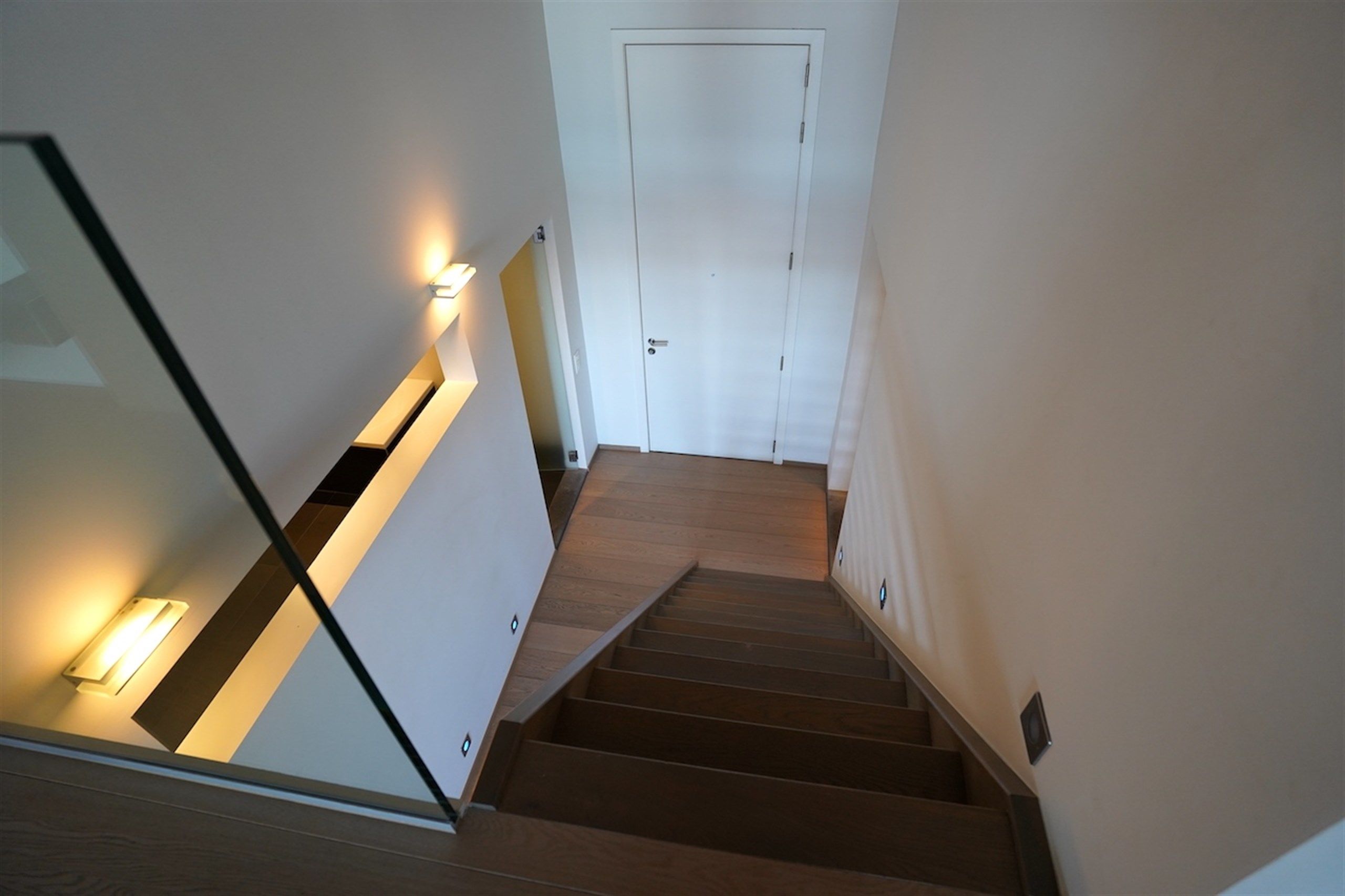 Verrassende, heldere loft met plafondhoogten van 6 m! foto 11