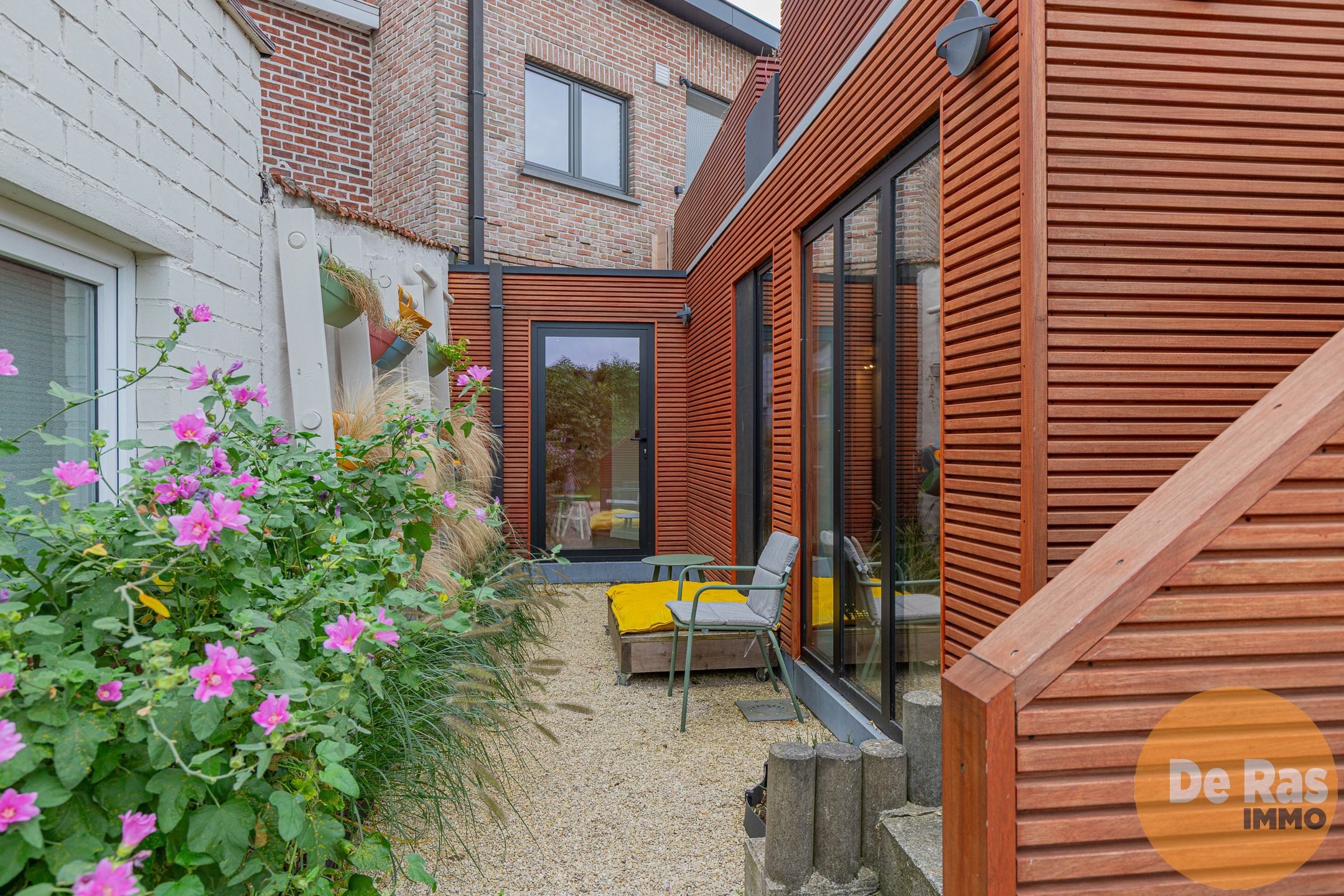 LEDE - Instapklare, centraal gelegen woning met 3 slpk foto 29