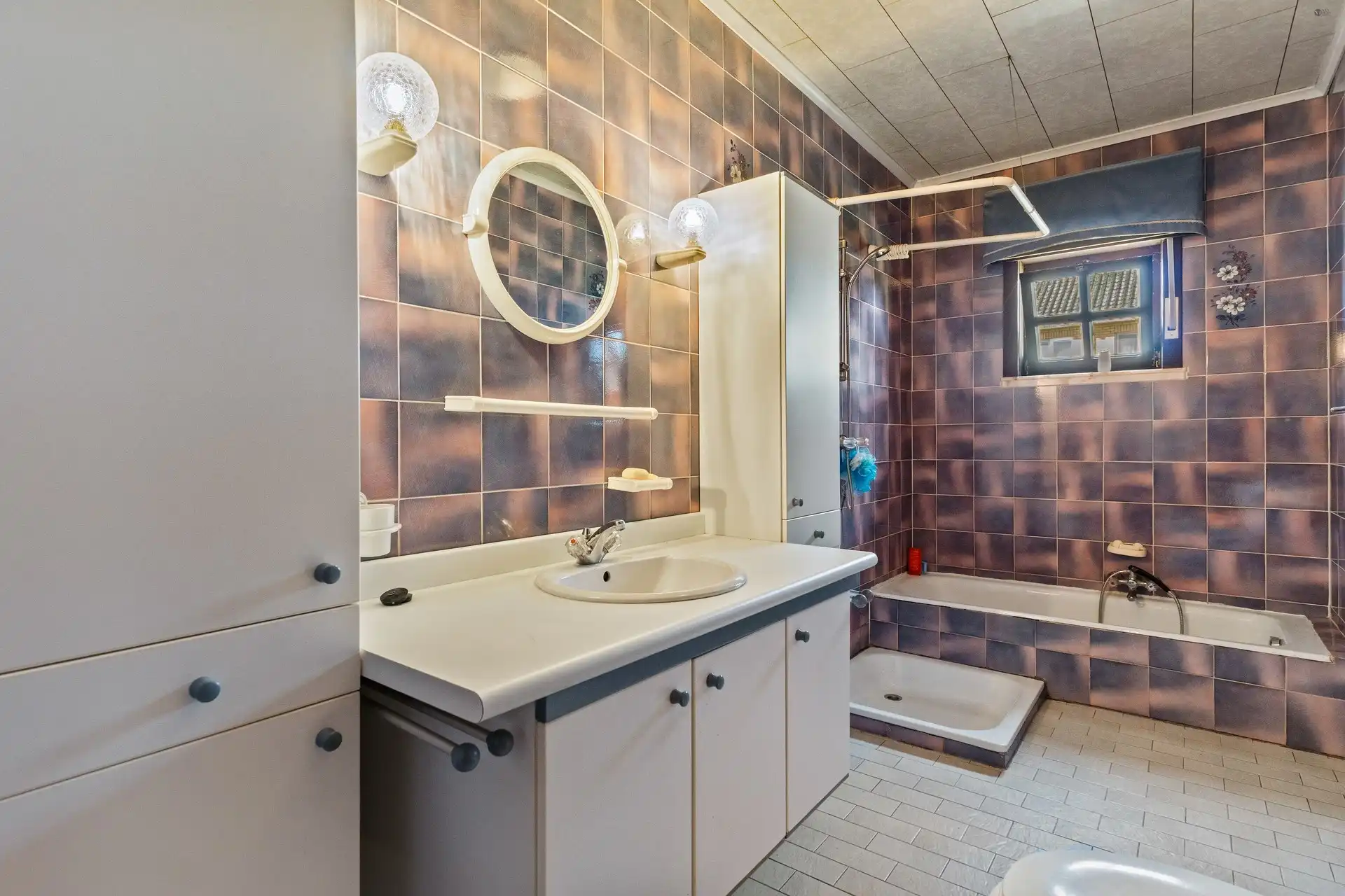 Bungalow op een rustige locatie met enorm veel potentieel foto 14