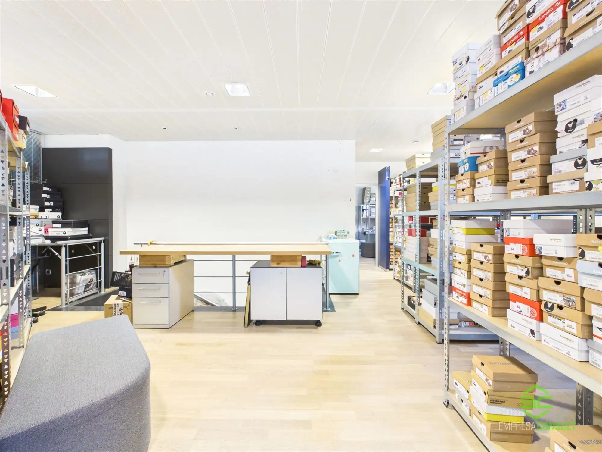 Handelsruimte van 125m² aan doorgaande weg in Budingen! foto 13