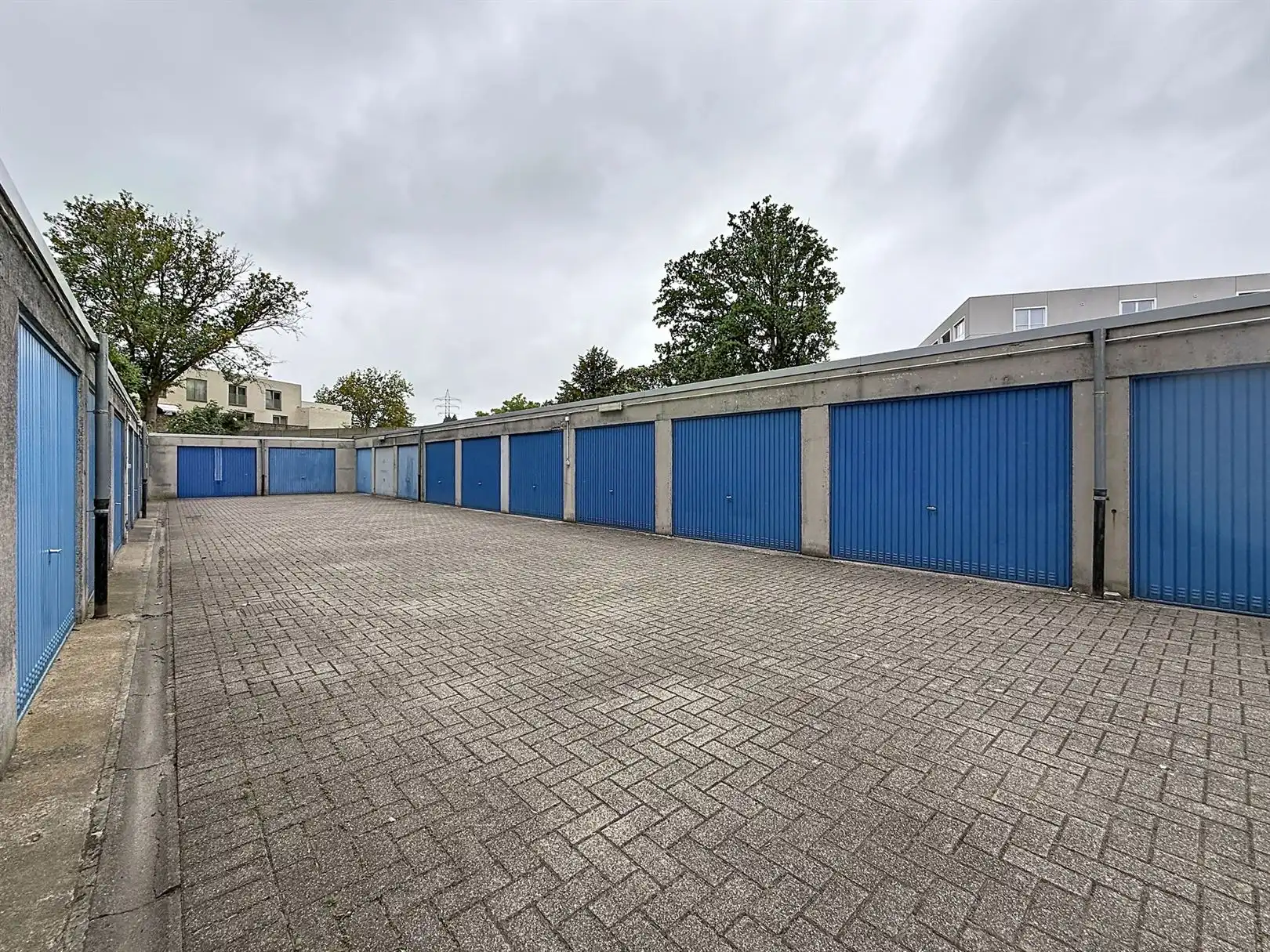 Gerenov. app met 2 slpks, 1ste V, kelder en garagebox foto 27
