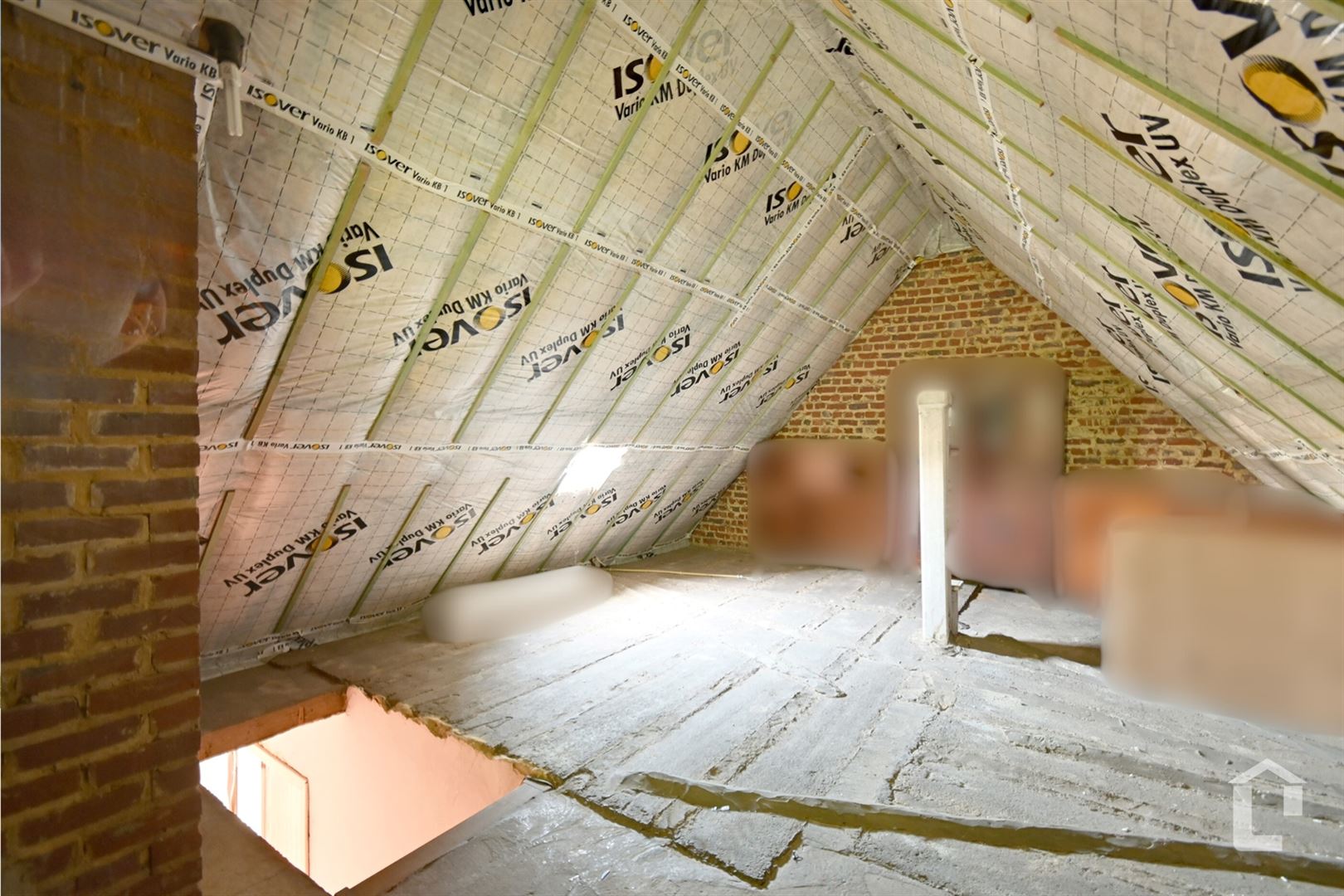 Te renoveren gezinswoning met agrarisch uitzicht en vele mogelijkheden foto 16