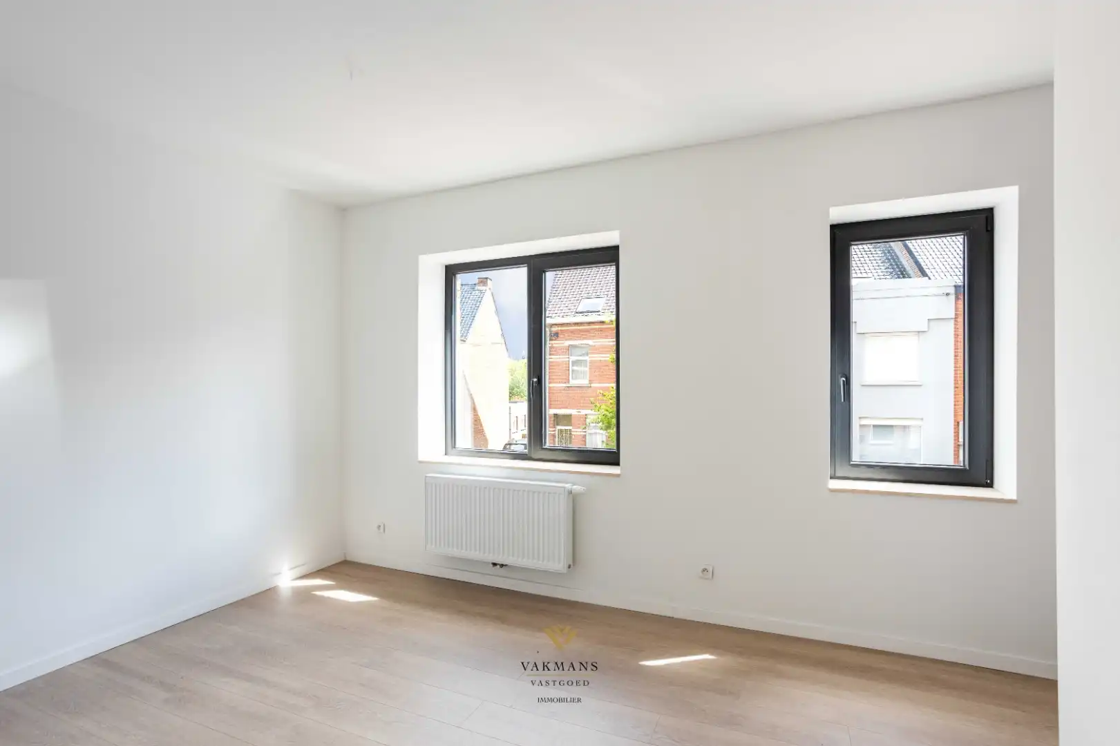 Een vernieuwd huis met 3 slaapkamers en garage foto 16