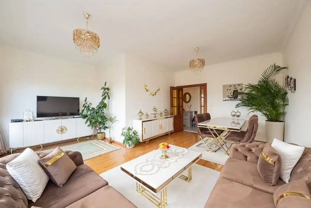 Instapklaar 2 slpk appartement nabij Te Boelaarpark foto {{pictureIndex}}